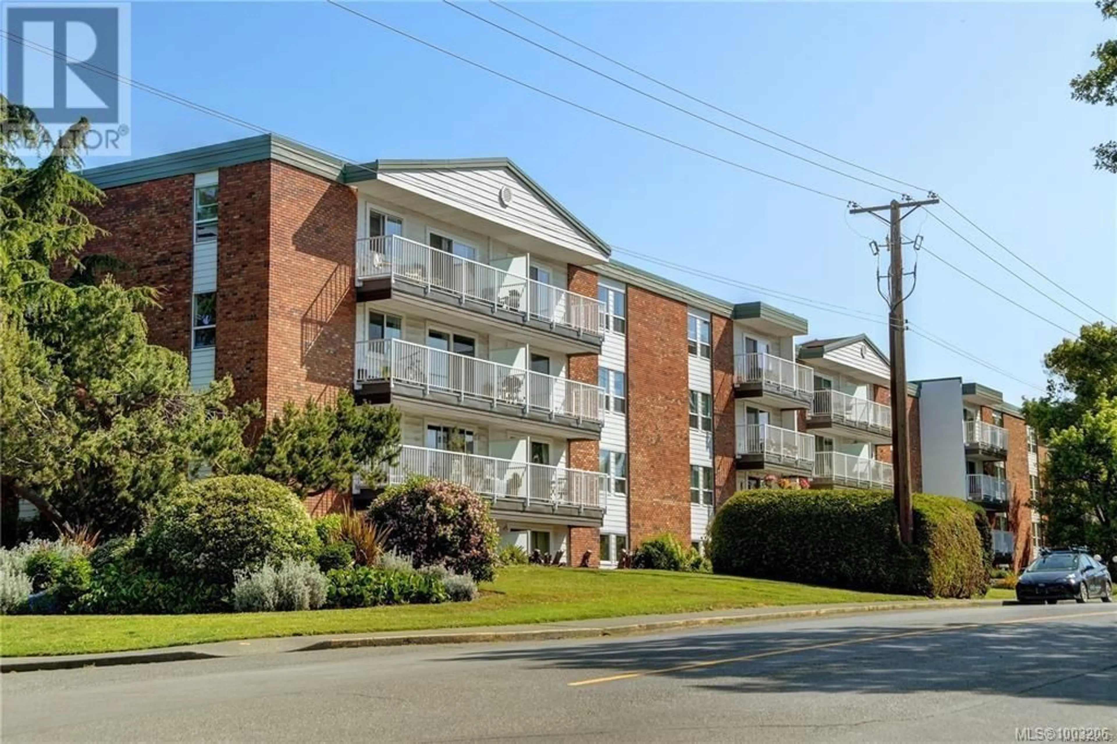 Patio, unknown for 111 - 900 TOLMIE AVENUE, Victoria British Columbia V8X3W6