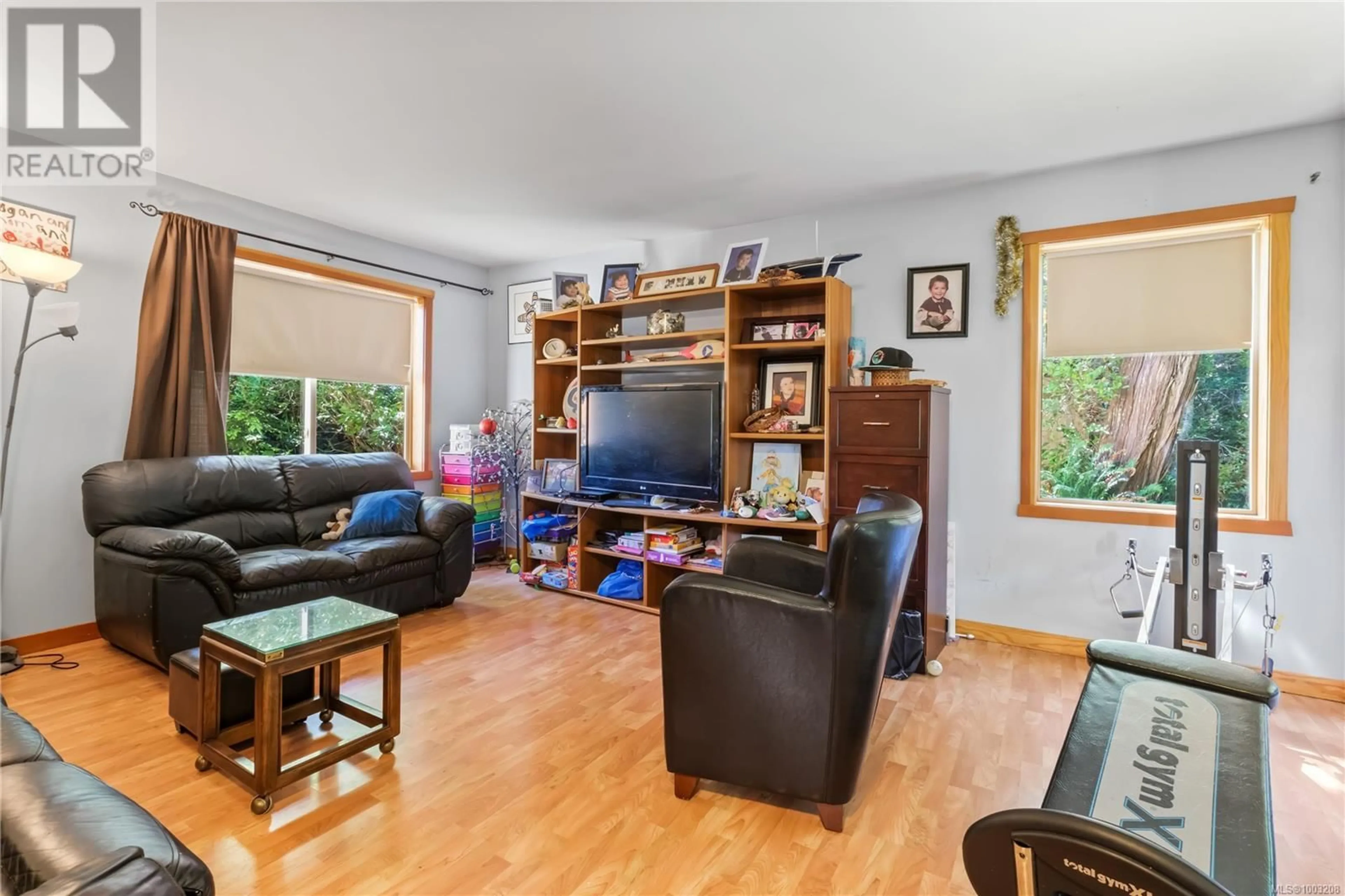 Living room with furniture, unknown for 7 - 1626 HOLLY CRESCENT, Ucluelet British Columbia V0R3A0