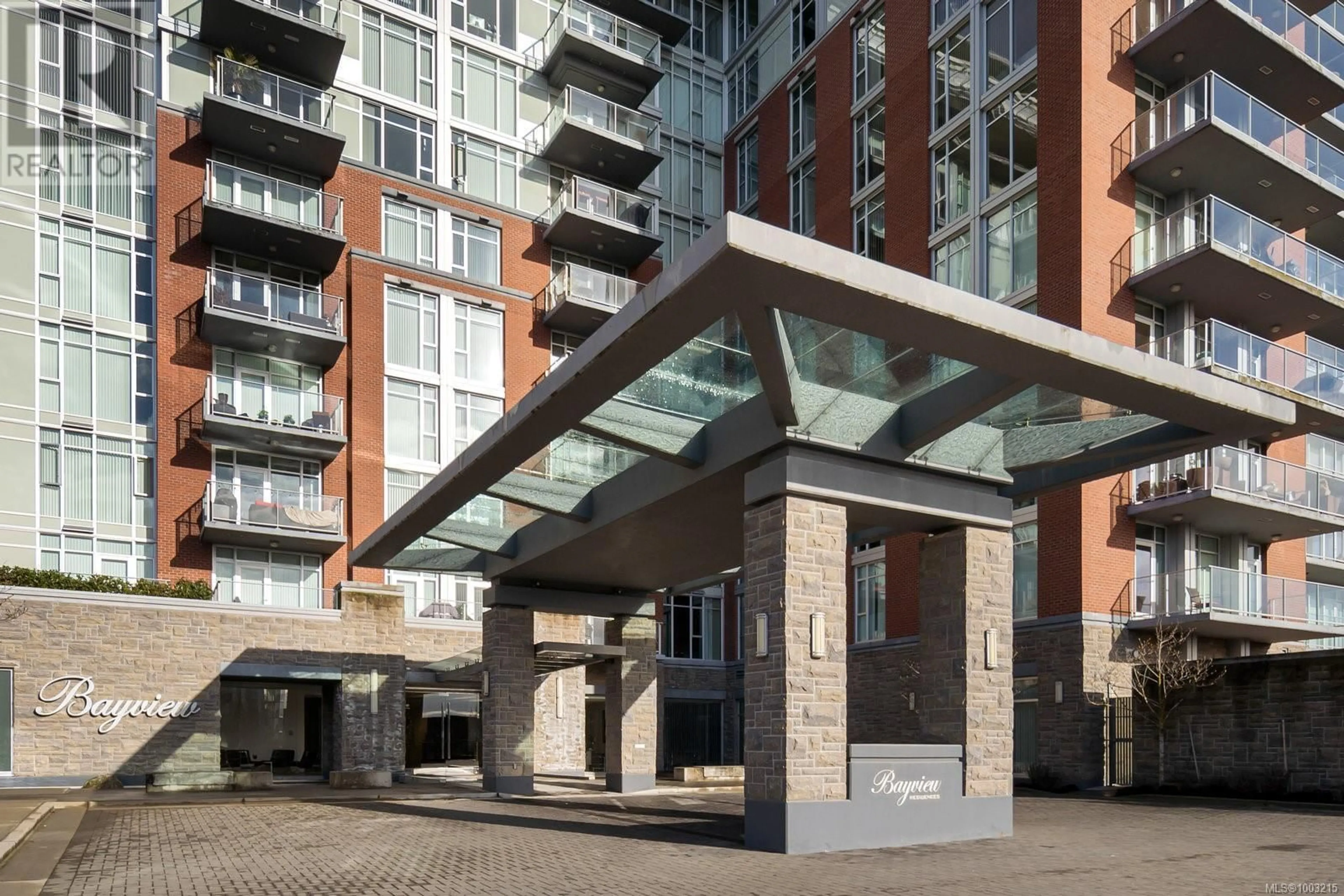 Indoor foyer for 414 - 100 SAGHALIE ROAD, Victoria British Columbia V9A0A1