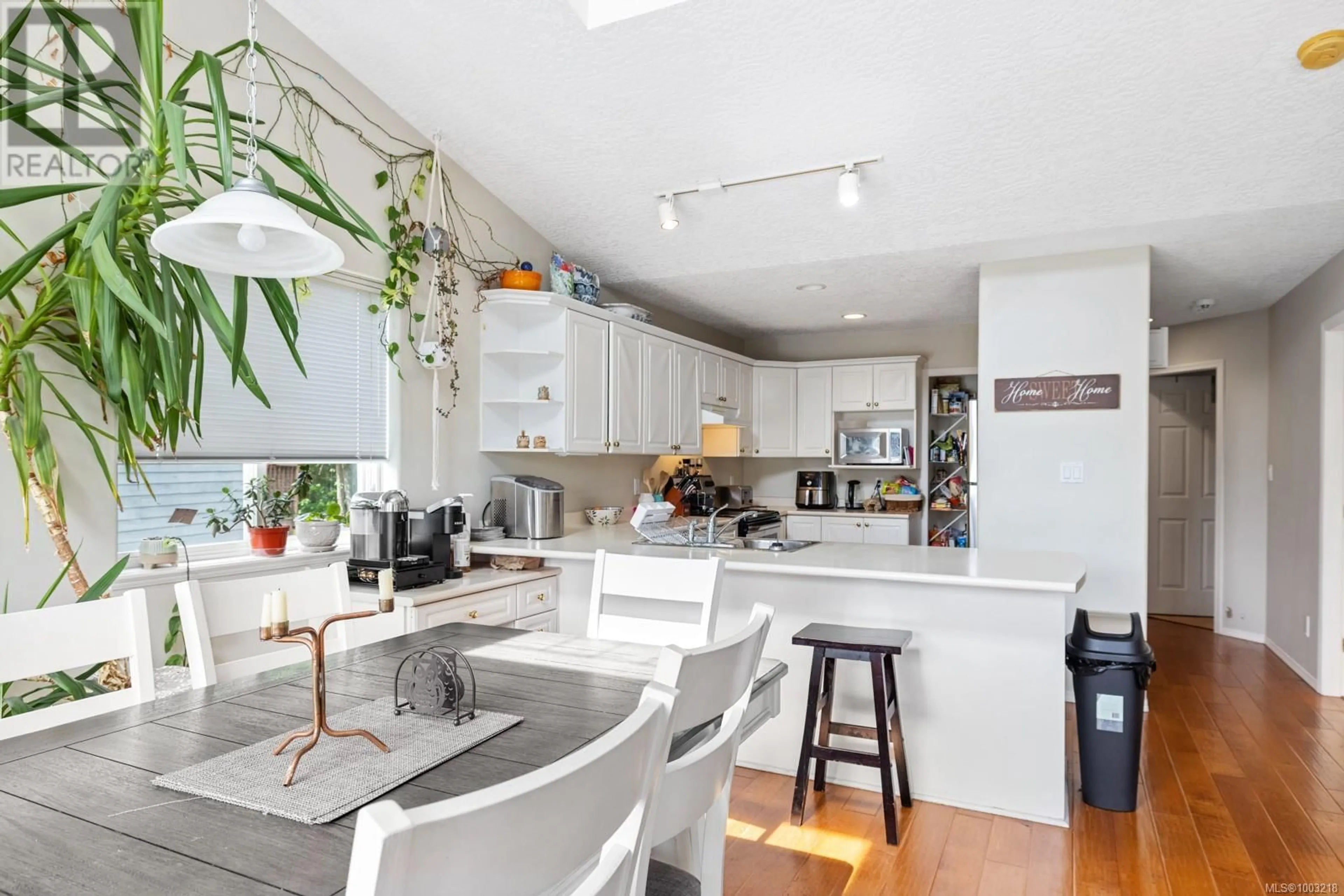 Open concept kitchen, unknown for 3166 GOLAB PLACE, Duncan British Columbia V9L5H2