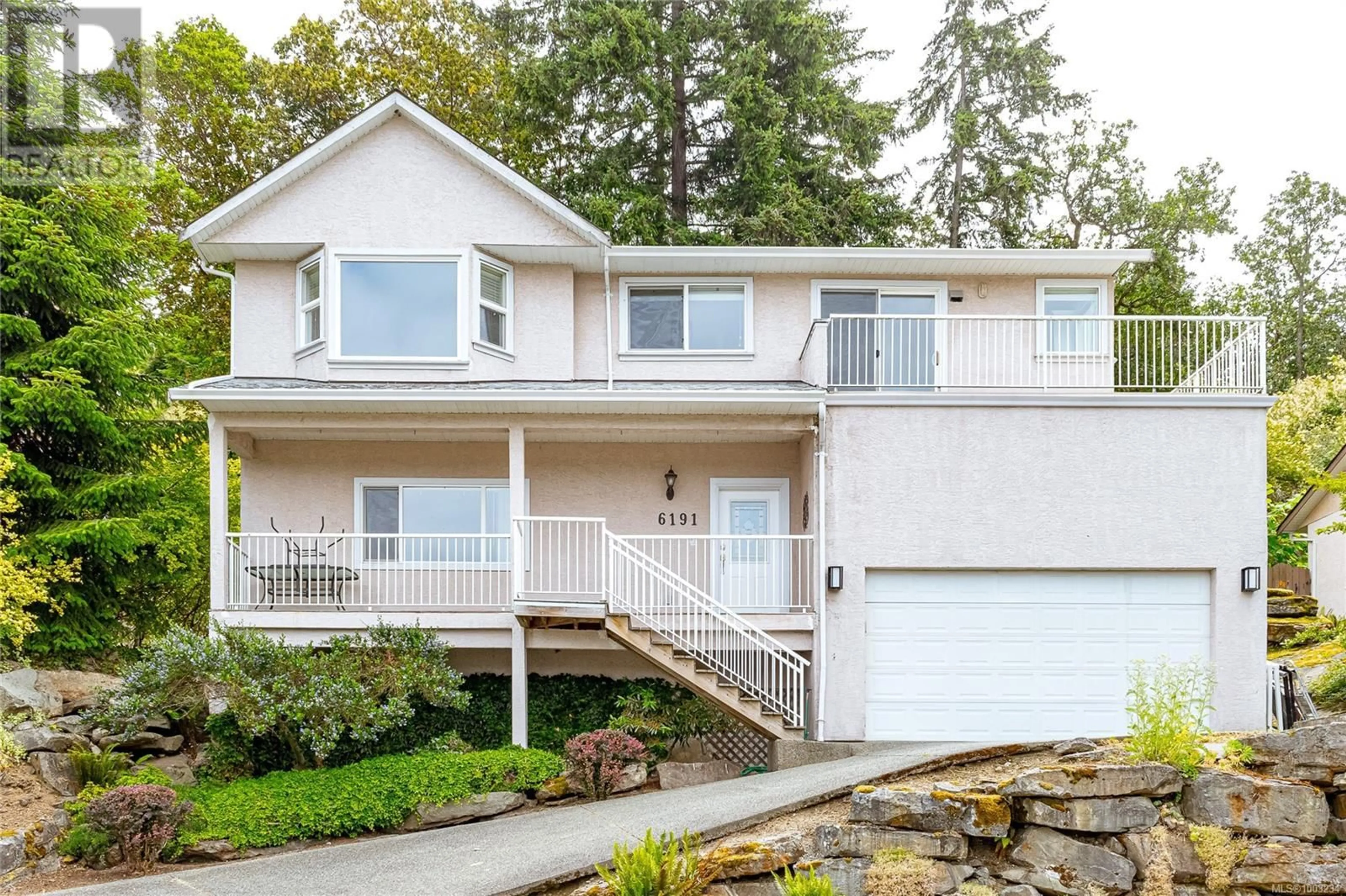 Home with vinyl exterior material, street for 6191 THOMSON TERRACE, Duncan British Columbia V9L5R1