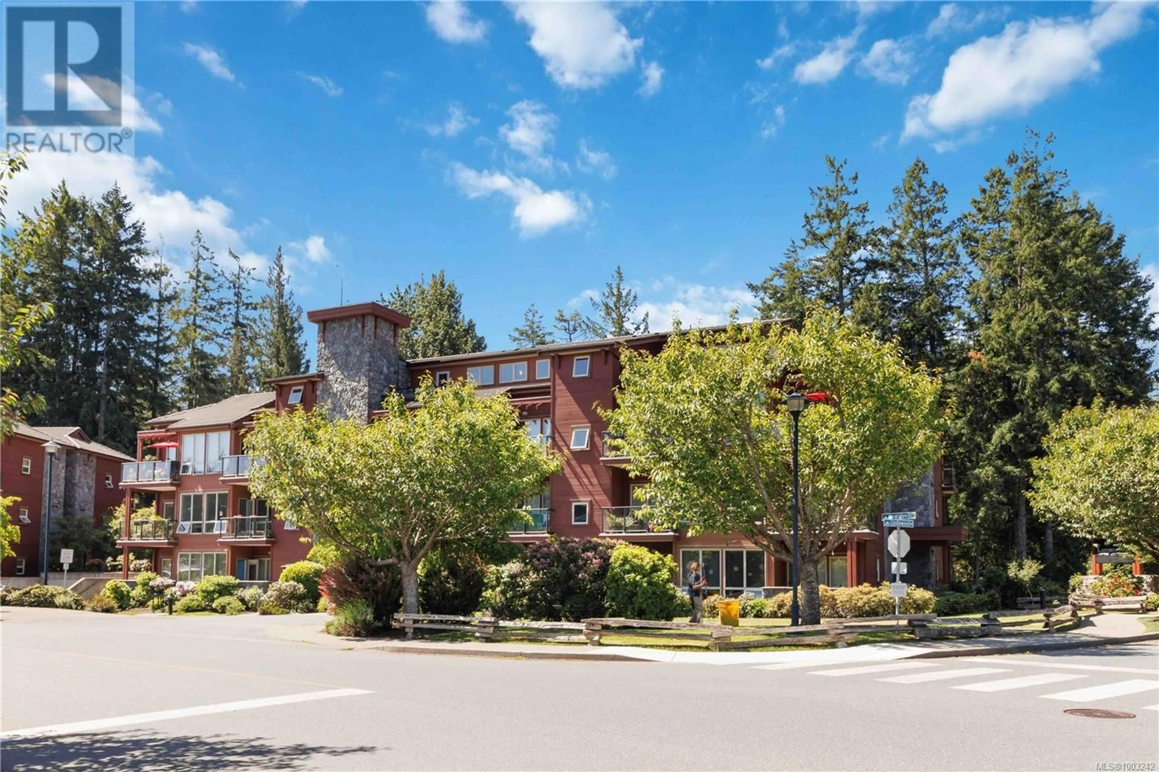 Patio, mountain view for 106 - 635 BROOKSIDE ROAD, Colwood British Columbia V9C0C3