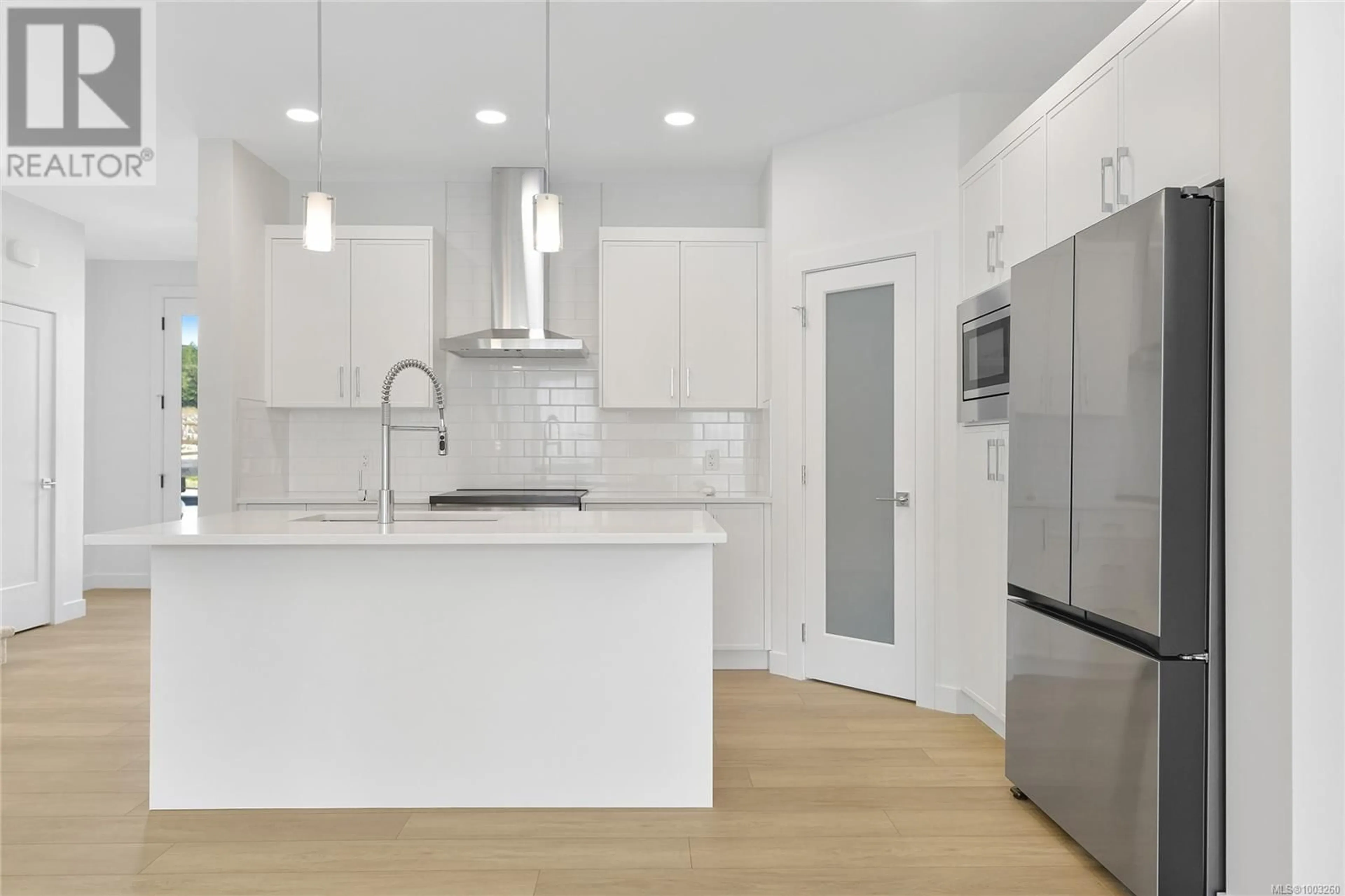 Open concept kitchen, ceramic/tile floor for 3597 QUARRY STREET, Colwood British Columbia V9C0S4