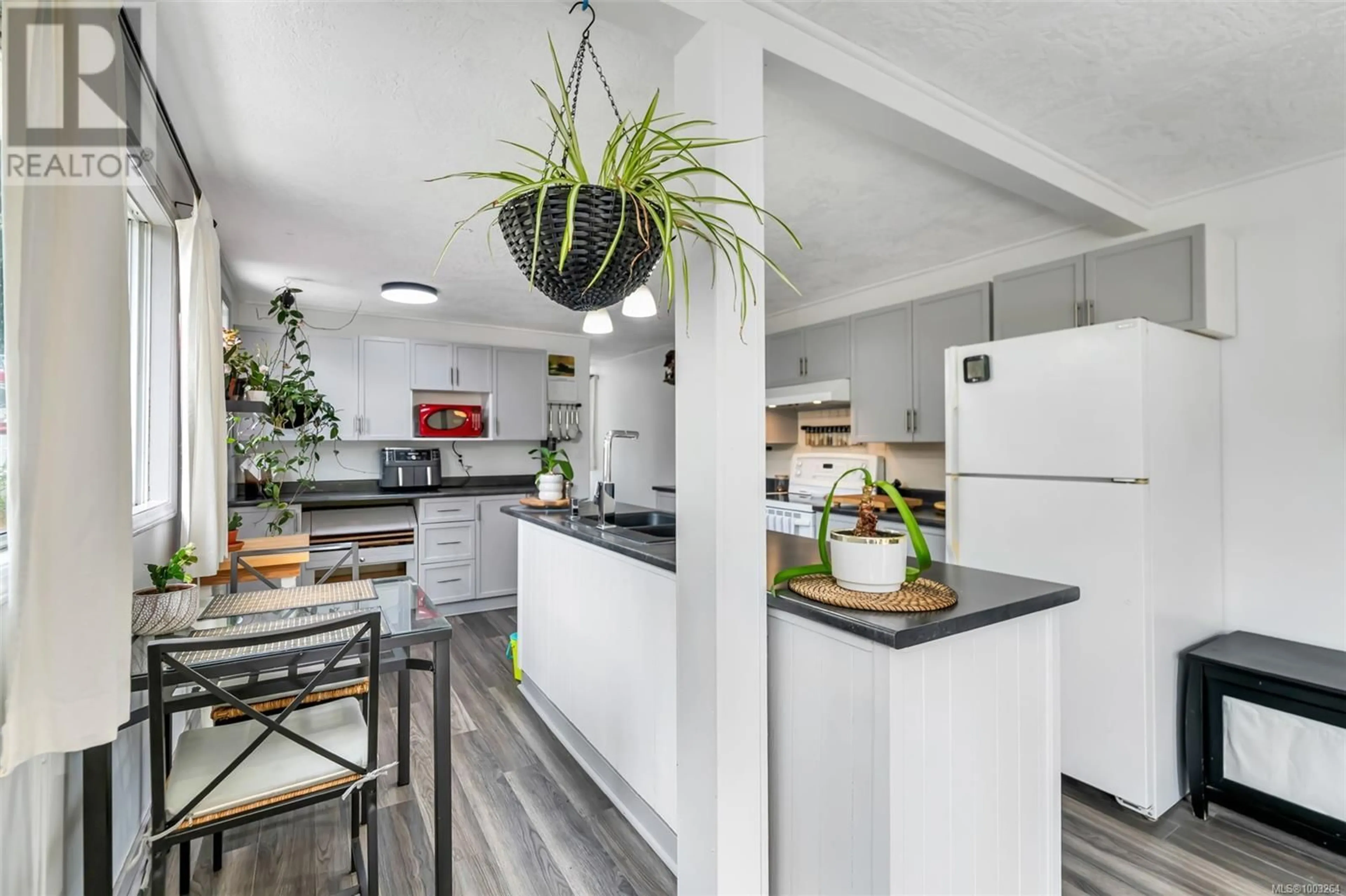 Open concept kitchen, unknown for 25A - 1120 SHAWNIGAN-MILL BAY ROAD EAST, Mill Bay British Columbia V0R2P2