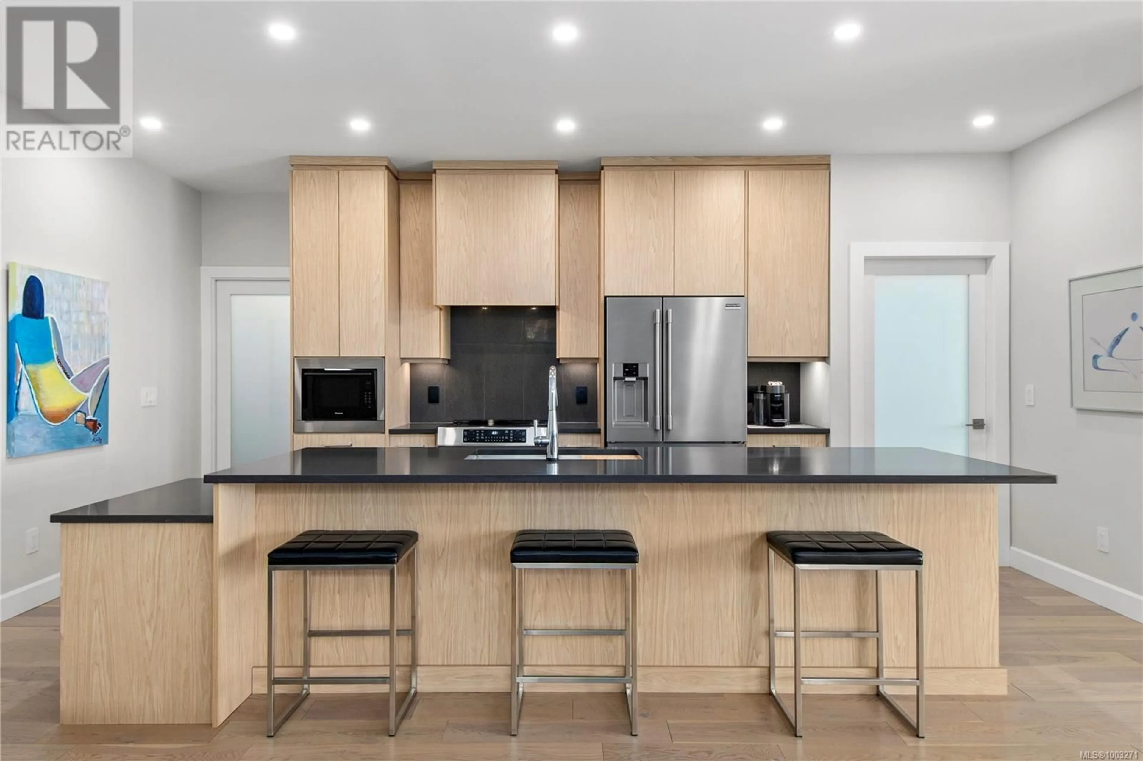 Contemporary kitchen, unknown for 3329 EAGLEVIEW CRESCENT, Courtenay British Columbia V9N0B6