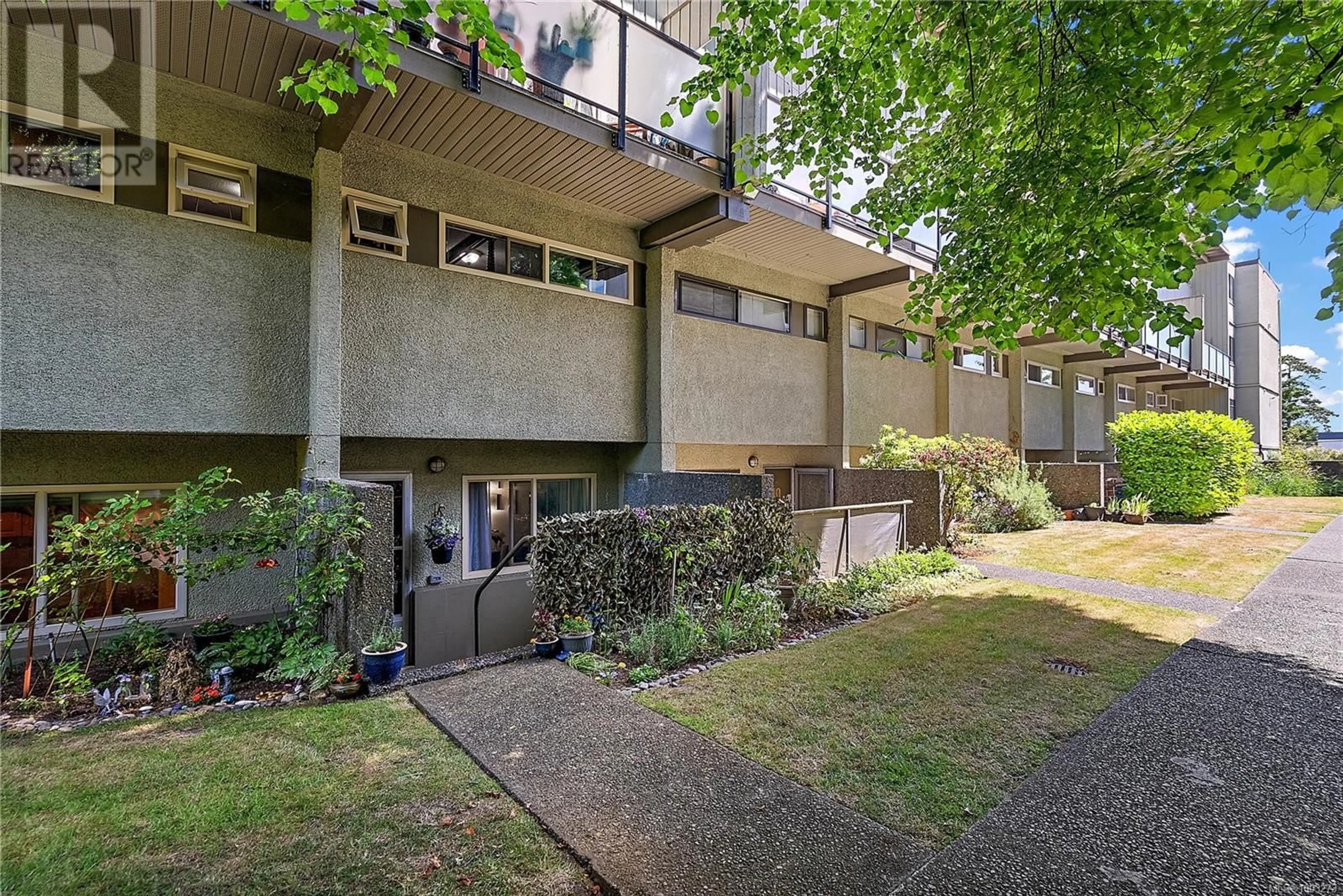 Unknown for 12 - 477 LAMPSON STREET, Esquimalt British Columbia V9A5Z4