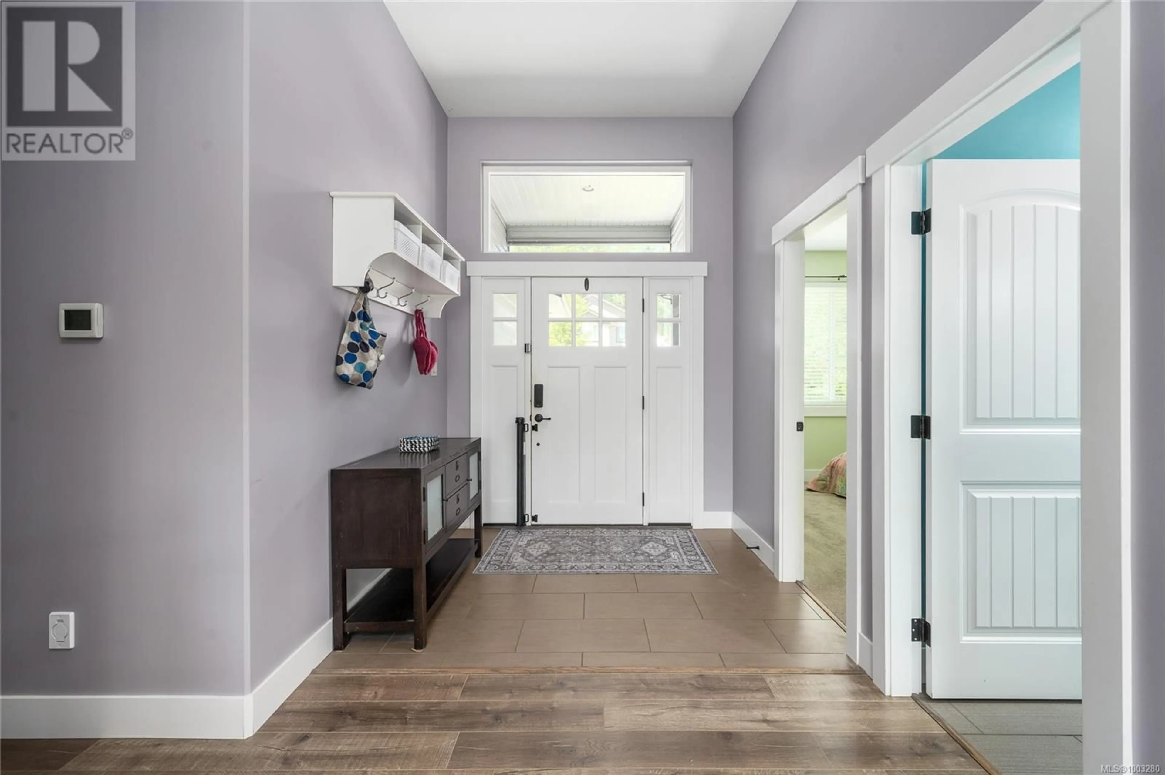 Indoor entryway for 2013 SWORDFERN ROAD, Nanaimo British Columbia V9X0A9