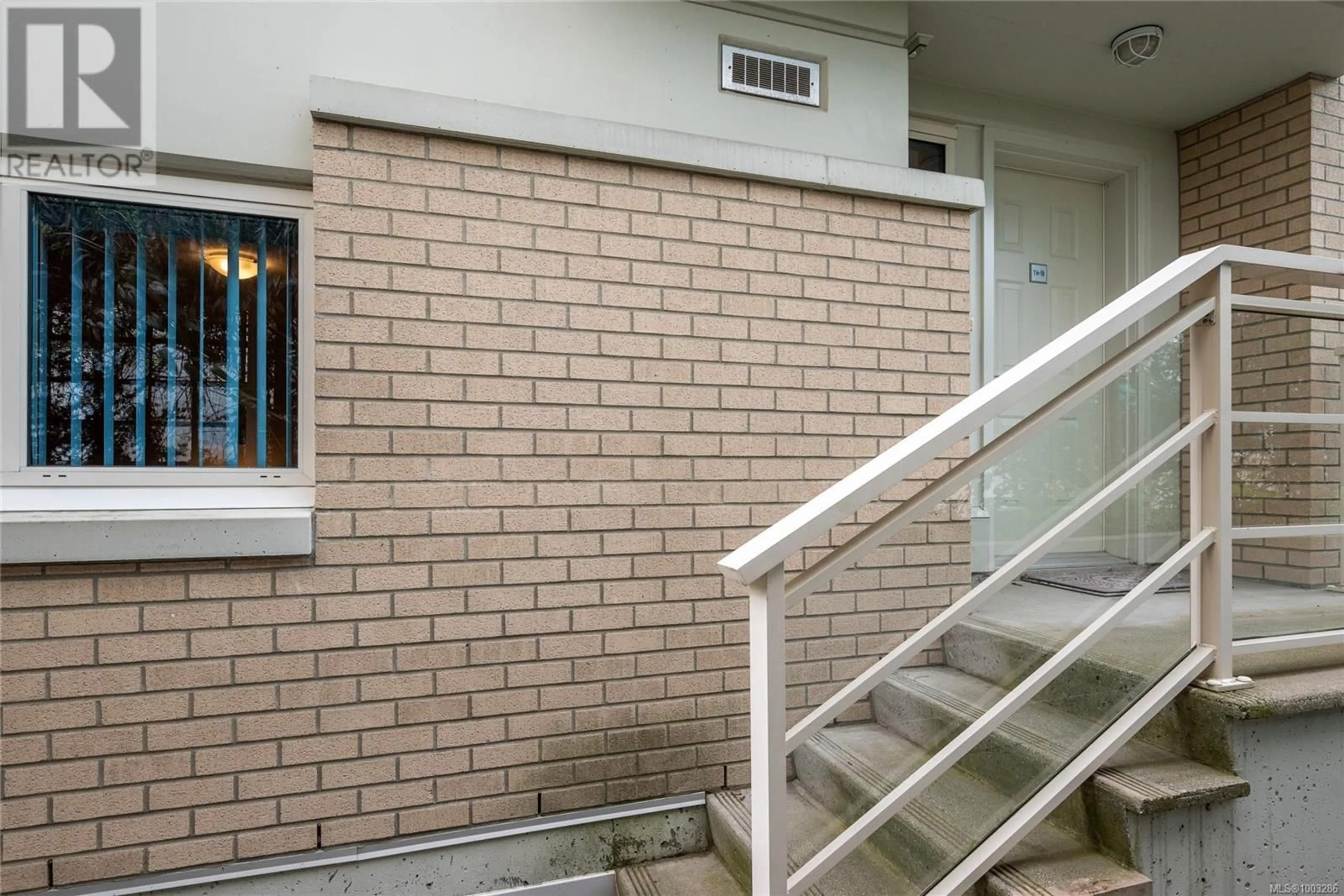 Unknown for TH18 - 38 FRONT STREET, Nanaimo British Columbia V9R0B9