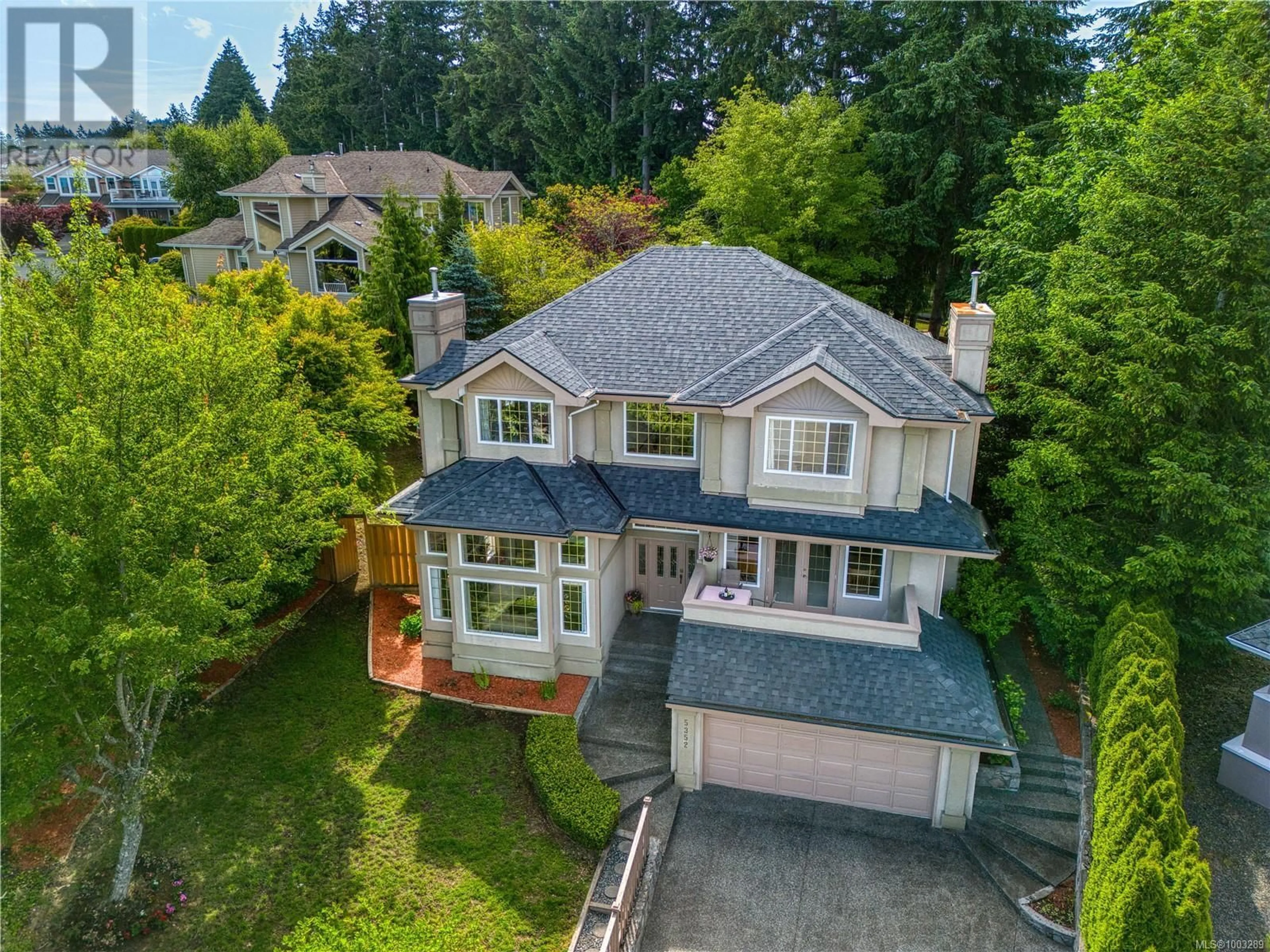 A pic from outside/outdoor area/front of a property/back of a property/a pic from drone, street for 5352 COASTVIEW PLACE, Nanaimo British Columbia V9T5Z9