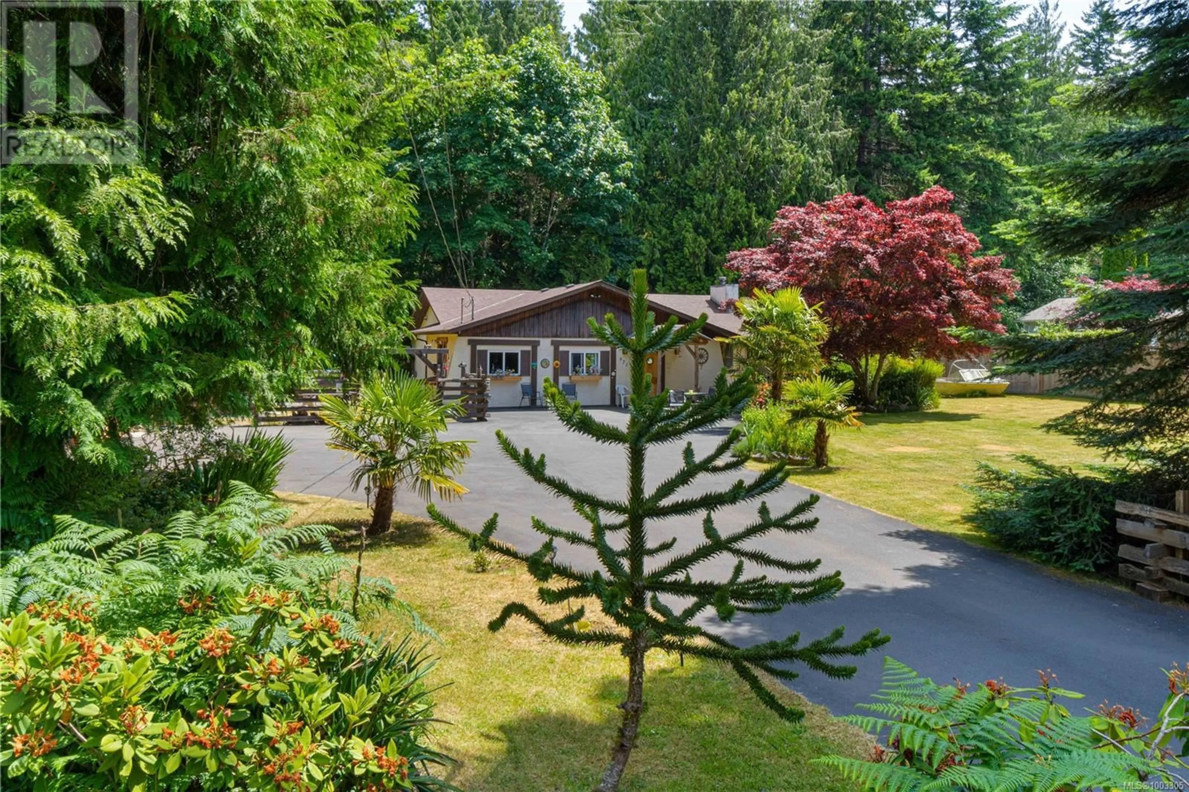 A pic from outside/outdoor area/front of a property/back of a property/a pic from drone, forest/trees view for 971 TERRIEN WAY, Parksville British Columbia V9P1T4