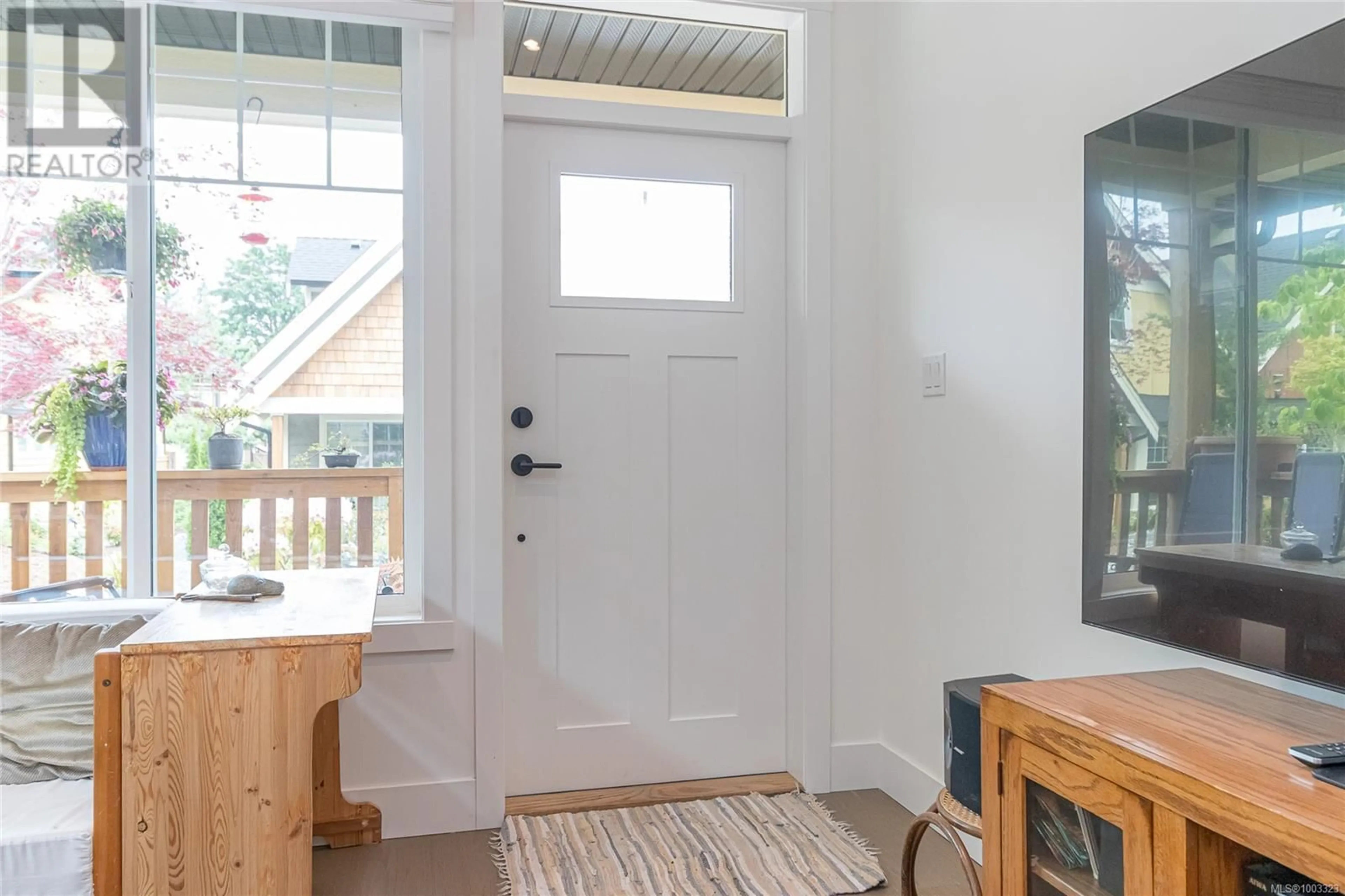 Indoor entryway for 115 - 3003 KEYSTONE DRIVE, Duncan British Columbia V9L0E1