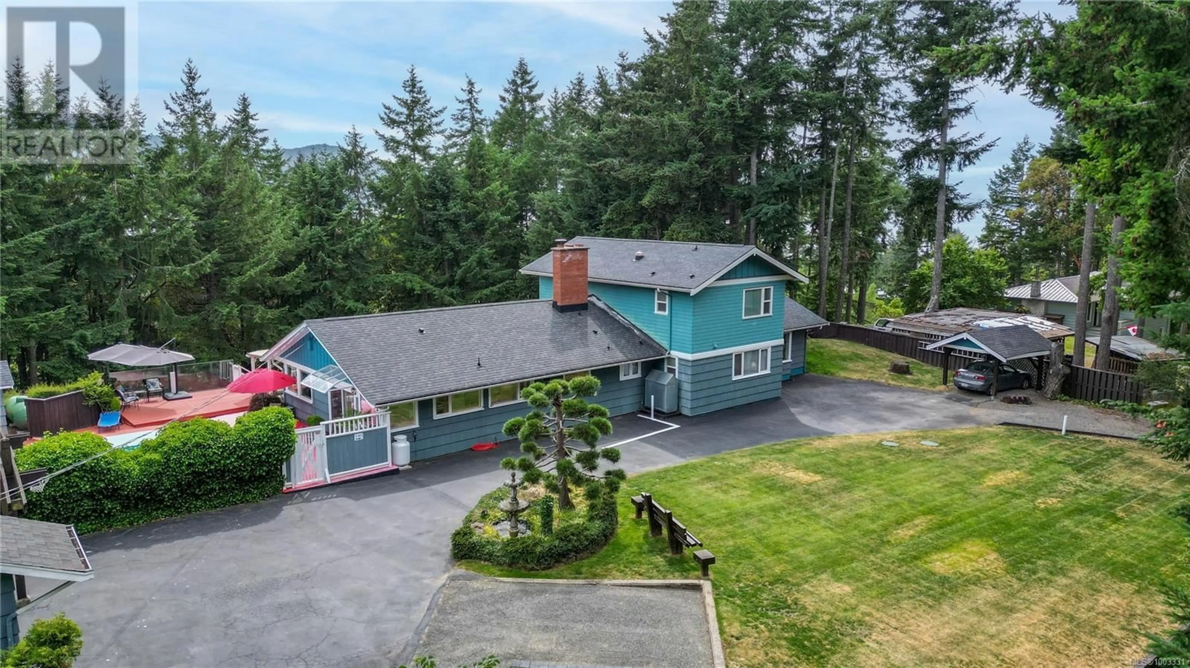 A pic from outside/outdoor area/front of a property/back of a property/a pic from drone, mountain view for 651 VESUVIUS BAY ROAD, Salt Spring British Columbia V8K1H5