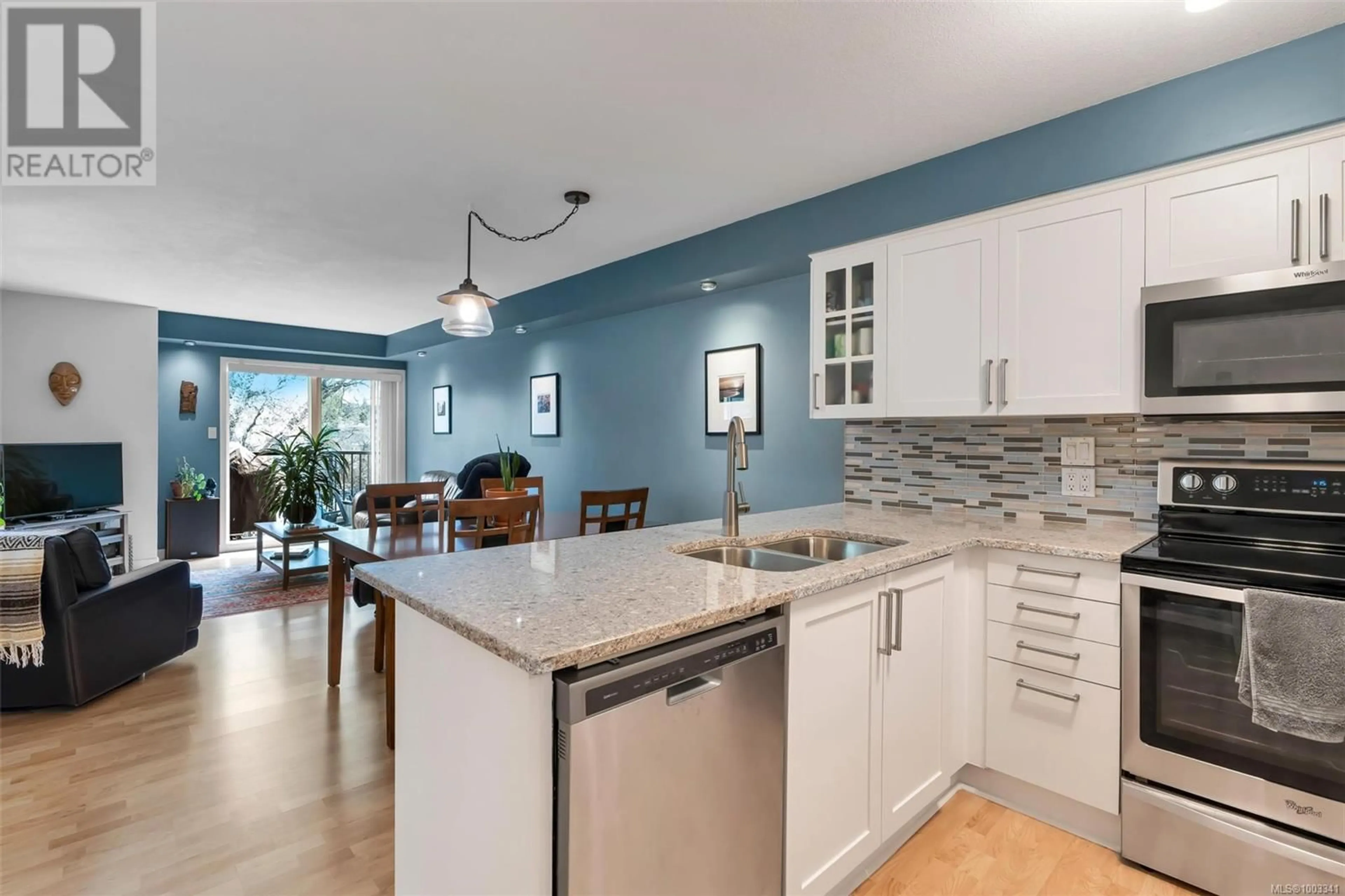 Open concept kitchen, ceramic/tile floor for 205 - 7070 WEST SAANICH ROAD, Central Saanich British Columbia V8M1P5