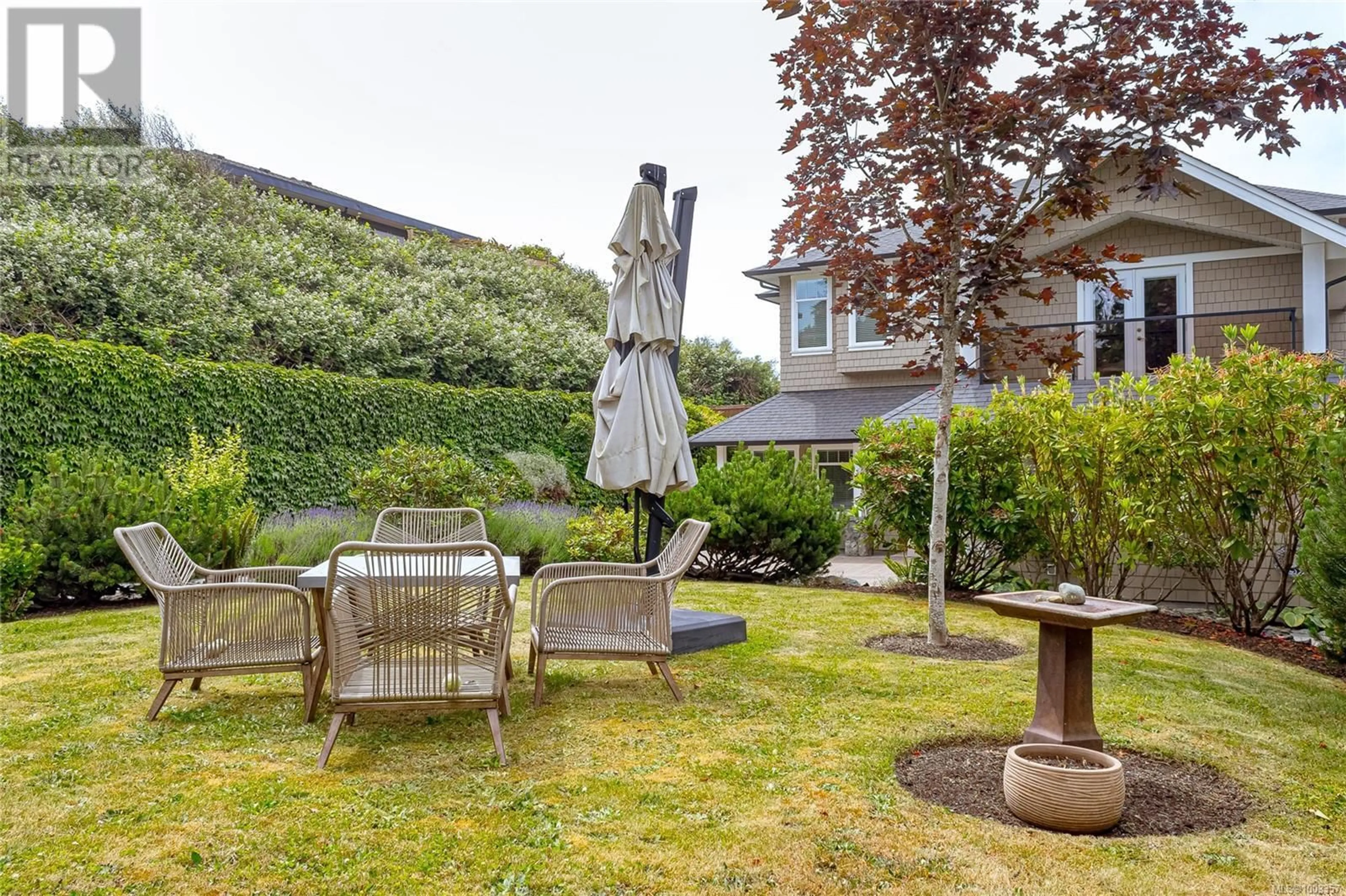 Patio, unknown for 337 COTLOW ROAD, Colwood British Columbia V9C2E9