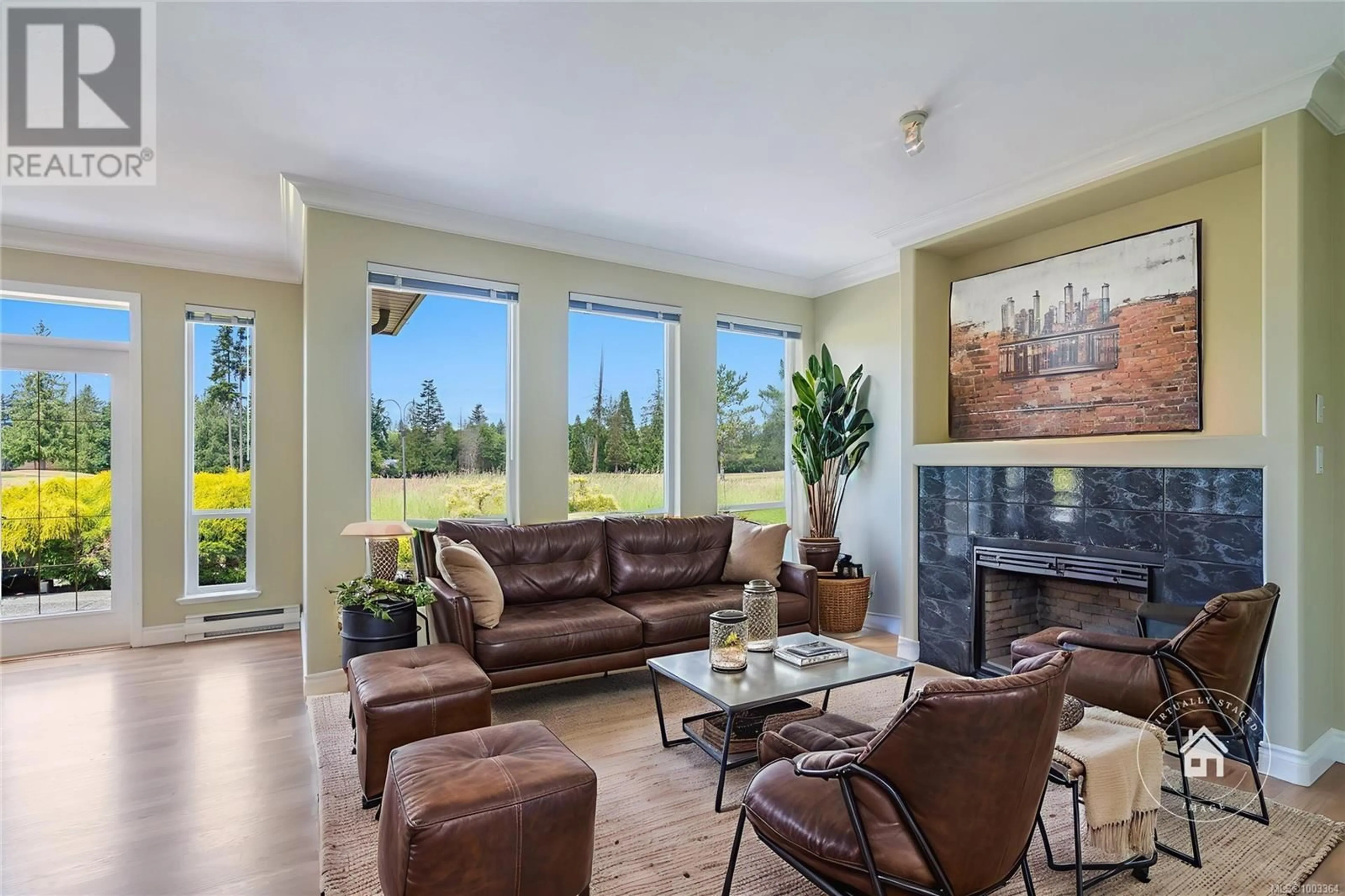 Living room with furniture, ceramic/tile floor for 1260 AUGUSTA CLOSE, Parksville British Columbia V9P2W3