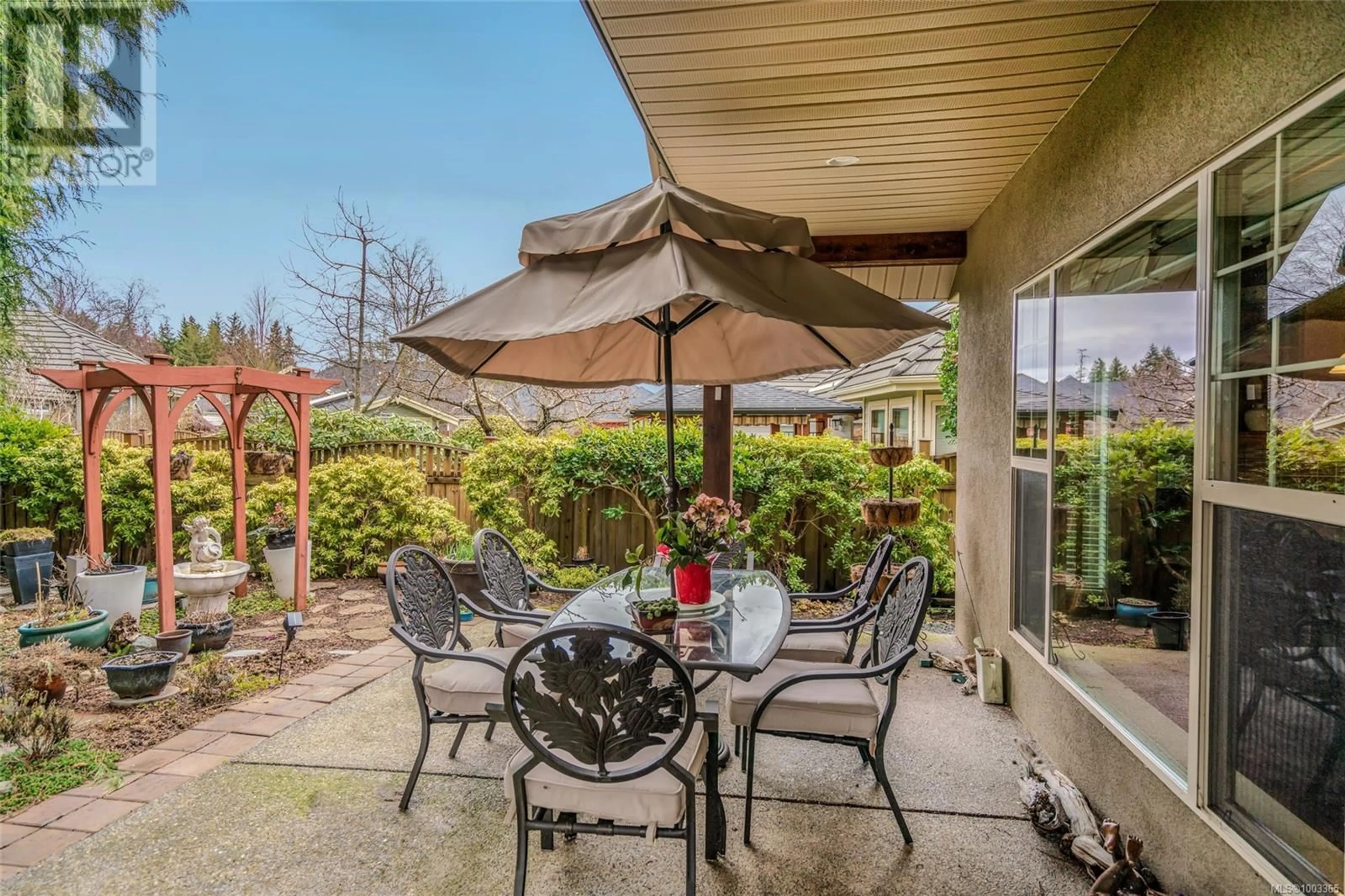 Patio, water/lake/river/ocean view for 550 FALCON COURT, Parksville British Columbia V9P2A4