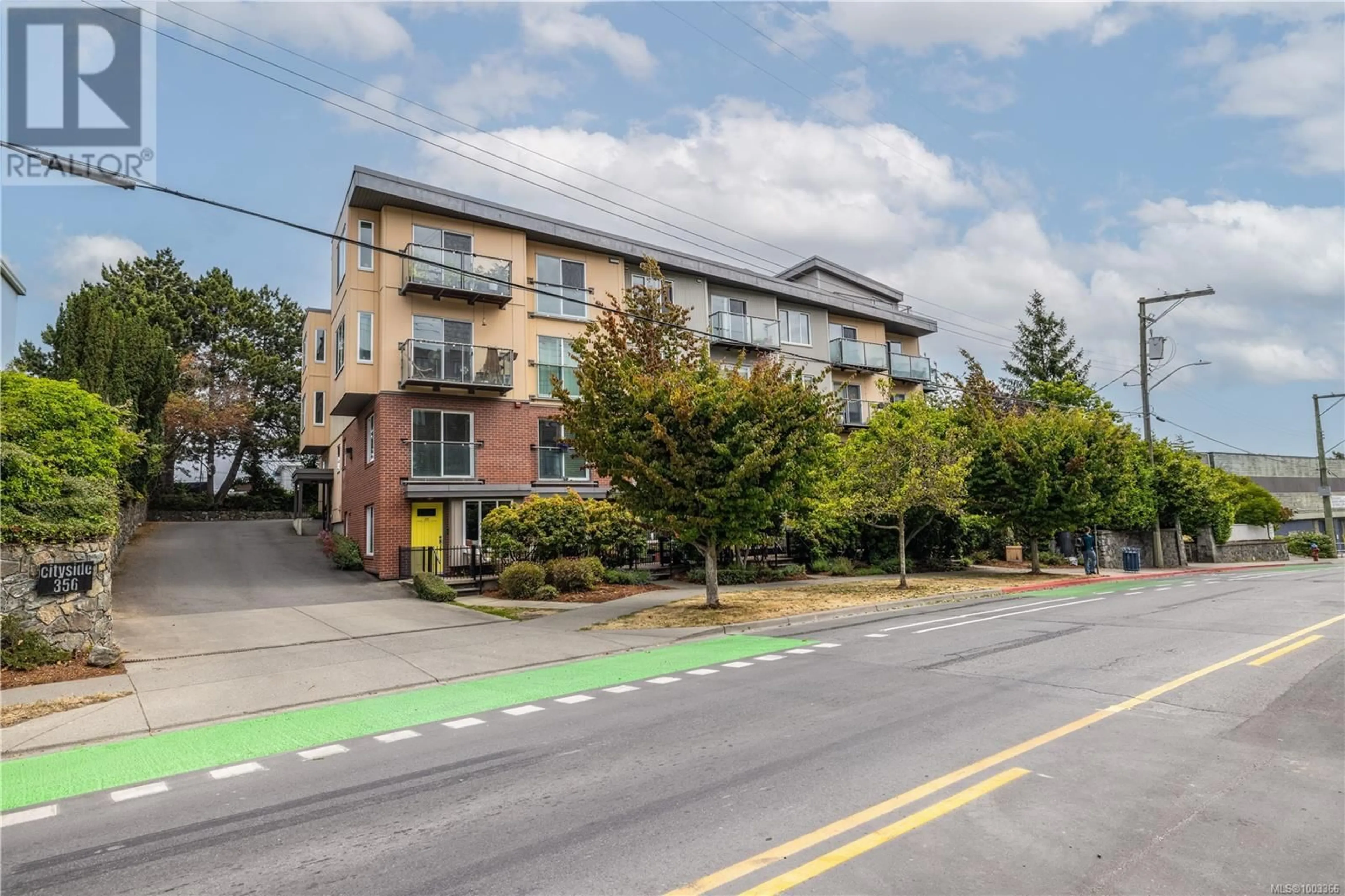 Patio, street for 404 - 356 GORGE ROAD EAST, Victoria British Columbia V8T2W2