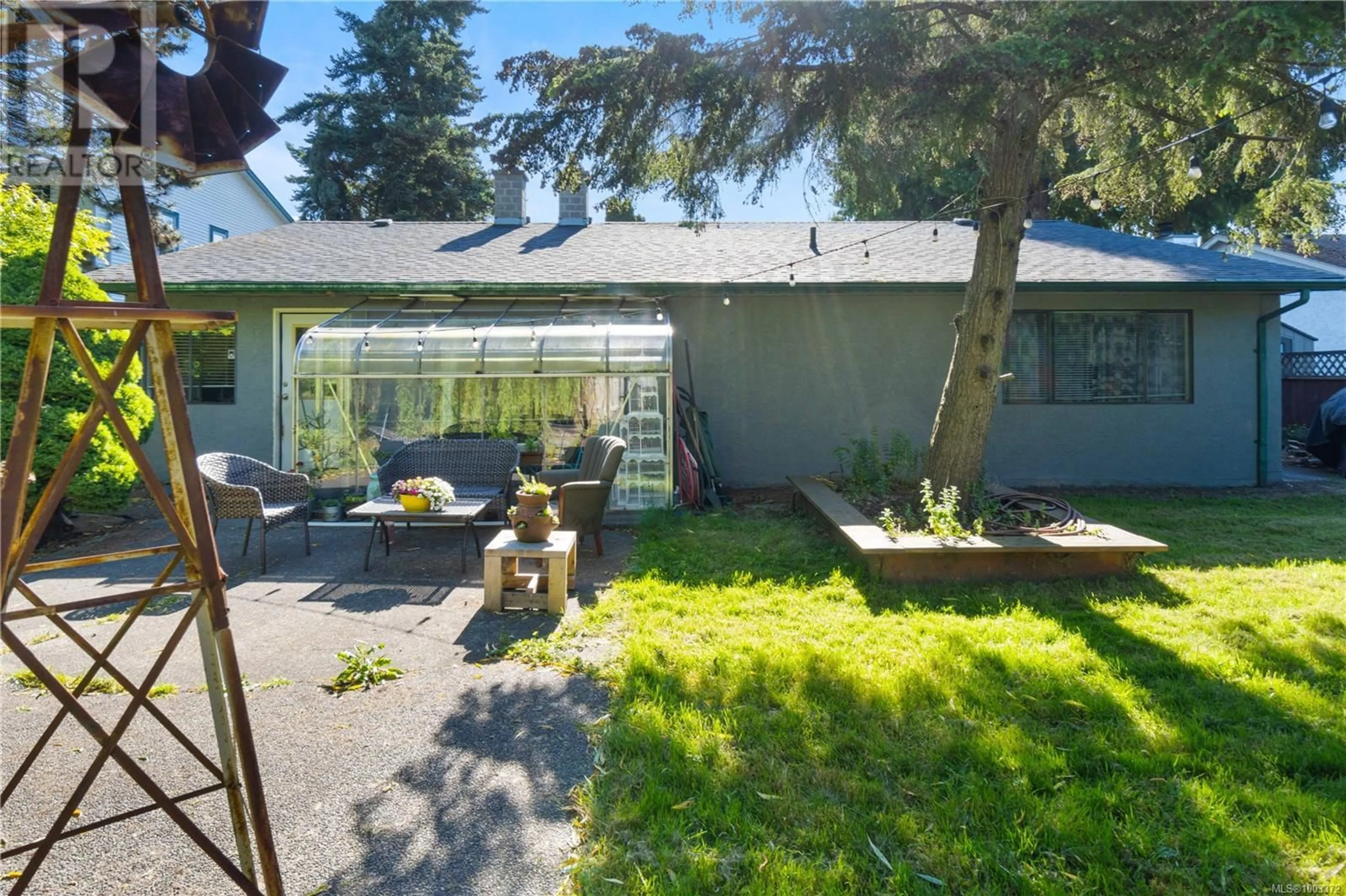Patio, street for 3543 FALCON DRIVE, Nanaimo British Columbia V9T4G7