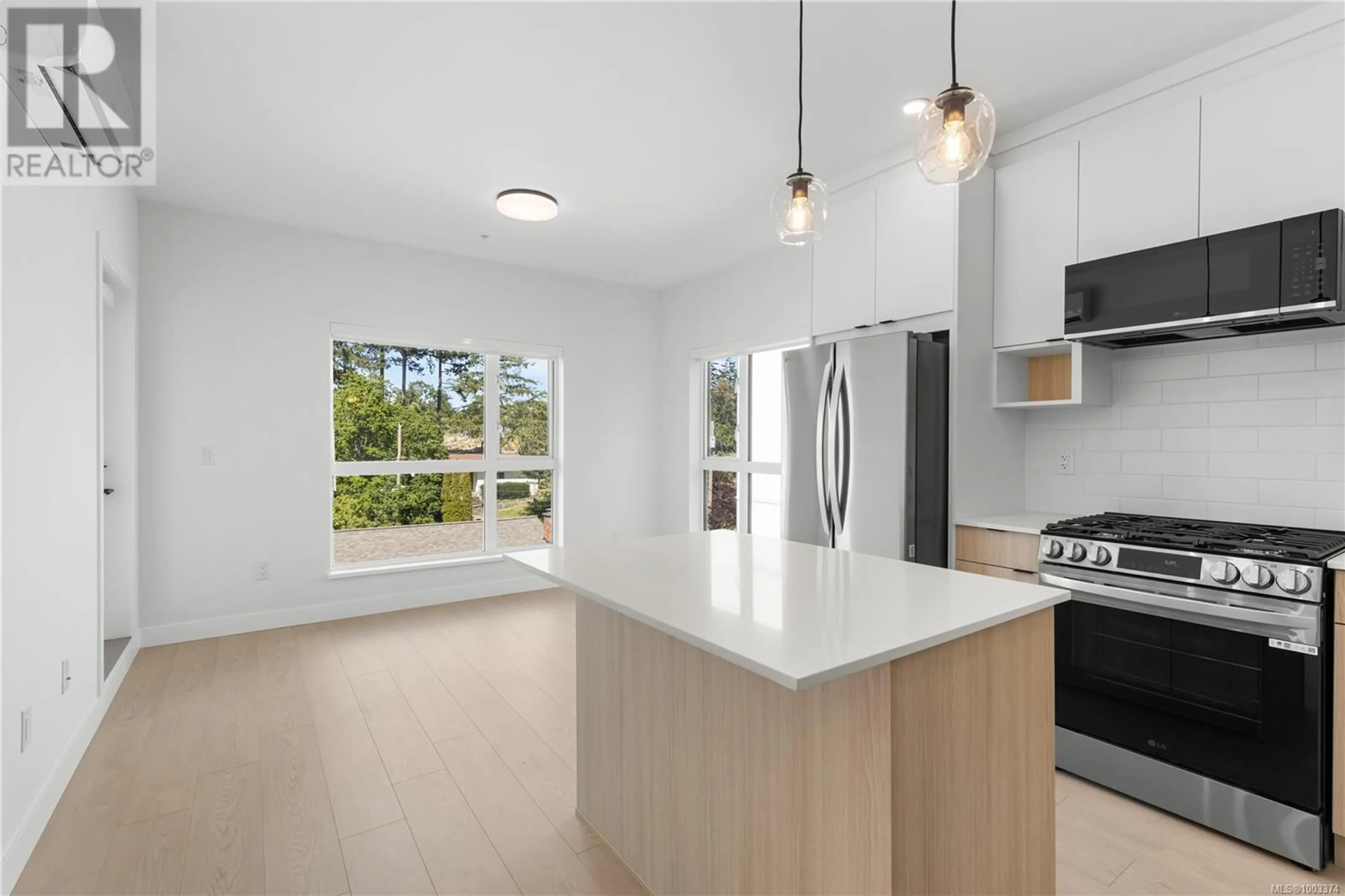 Open concept kitchen, unknown for 320 - 2629 MILLSTREAM ROAD, Langford British Columbia V9B3R8