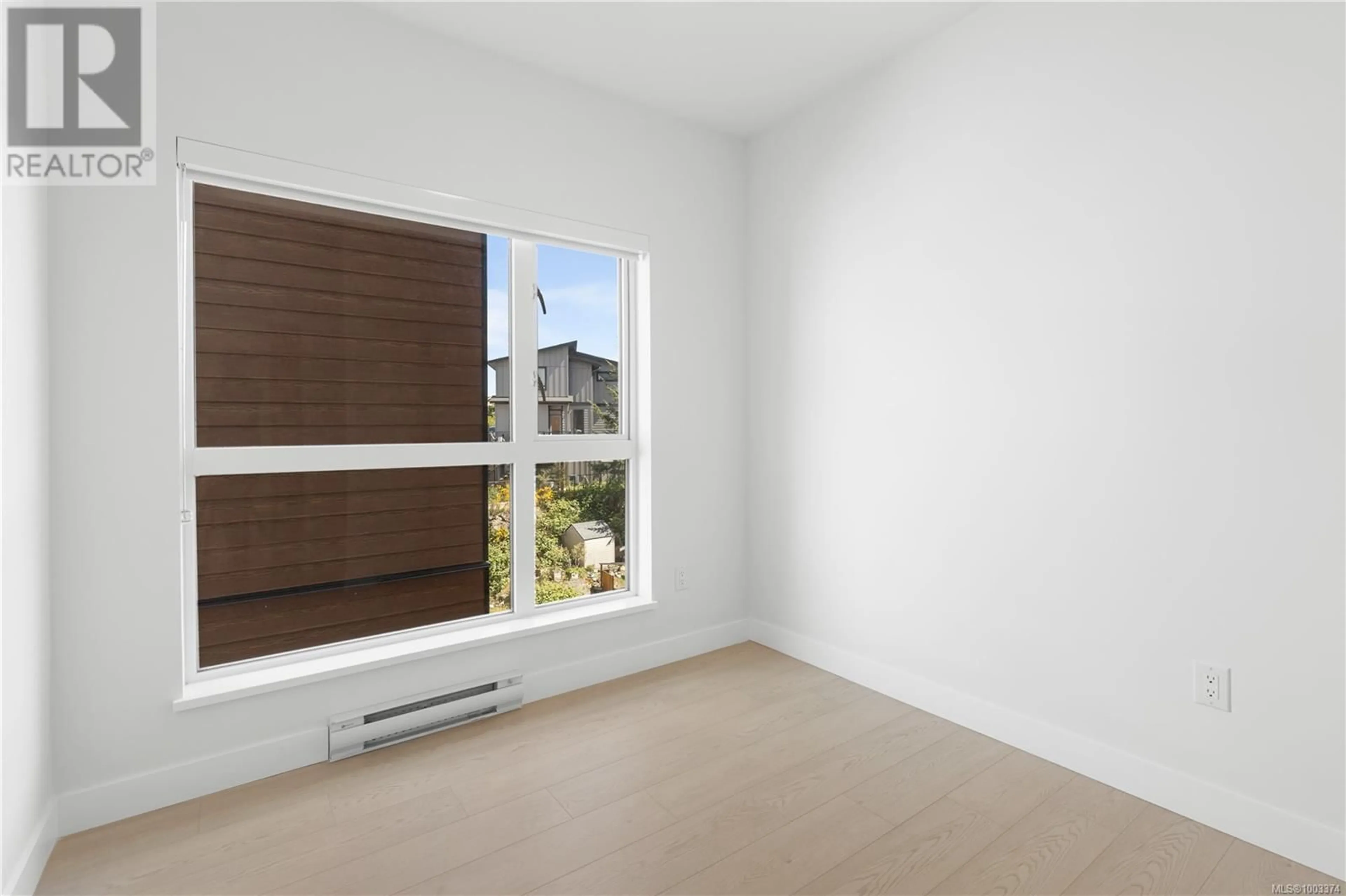 A pic of a room for 320 - 2629 MILLSTREAM ROAD, Langford British Columbia V9B3R8
