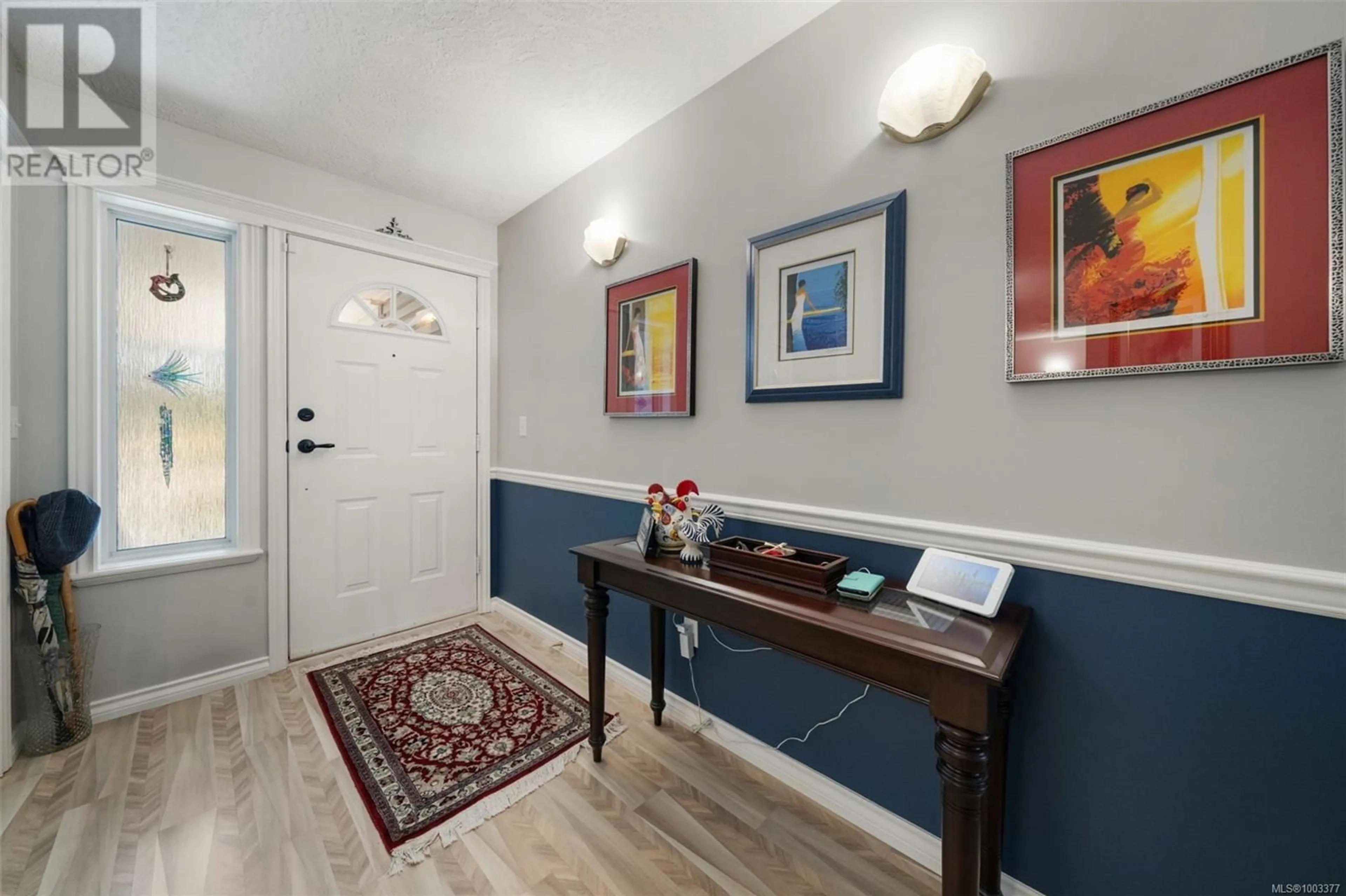 Indoor entryway for 912 GADE ROAD, Langford British Columbia V9B4Z6