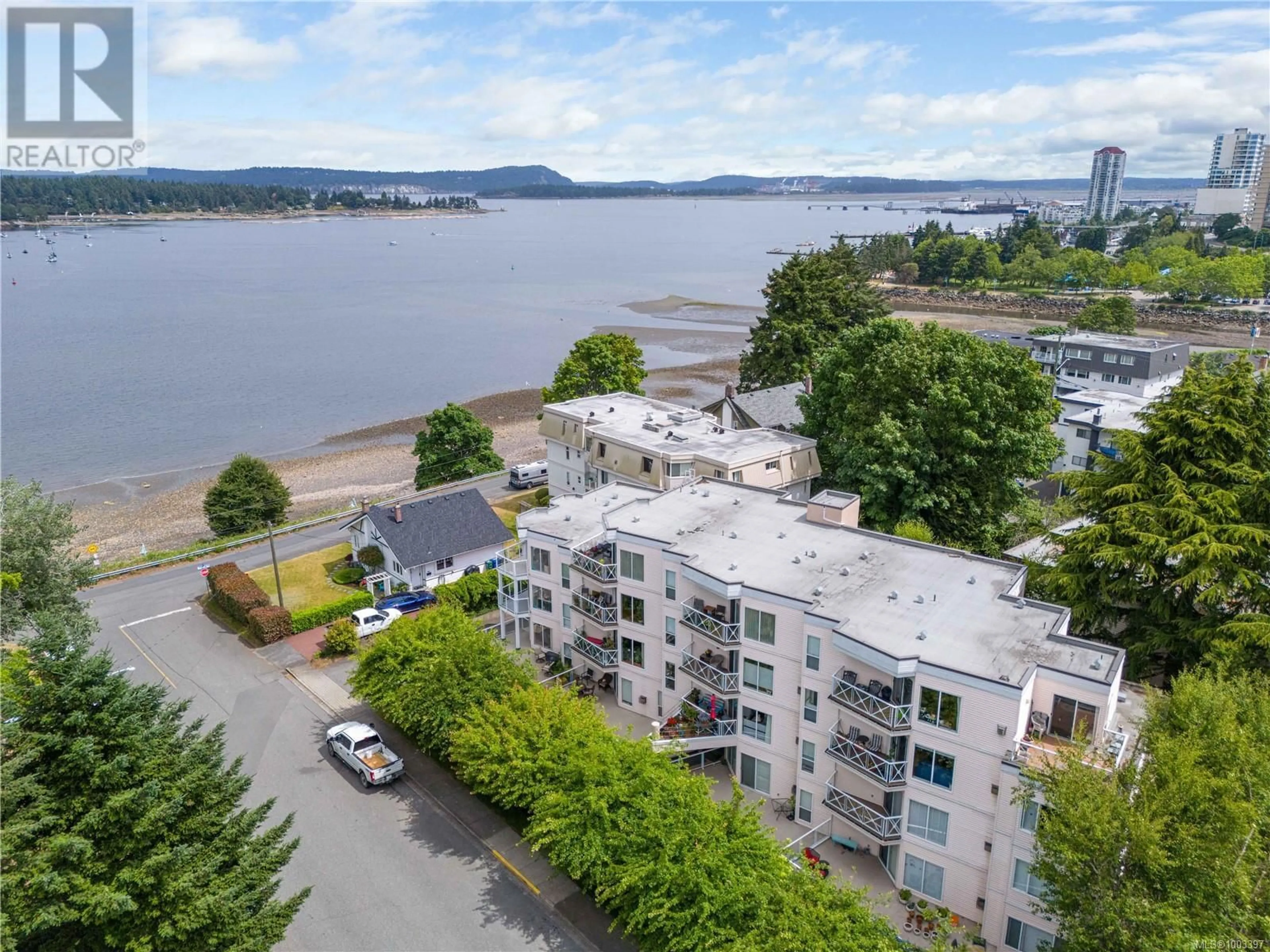 A pic from outside/outdoor area/front of a property/back of a property/a pic from drone, water/lake/river/ocean view for 104 - 75 BRYDEN STREET, Nanaimo British Columbia V9S1A4