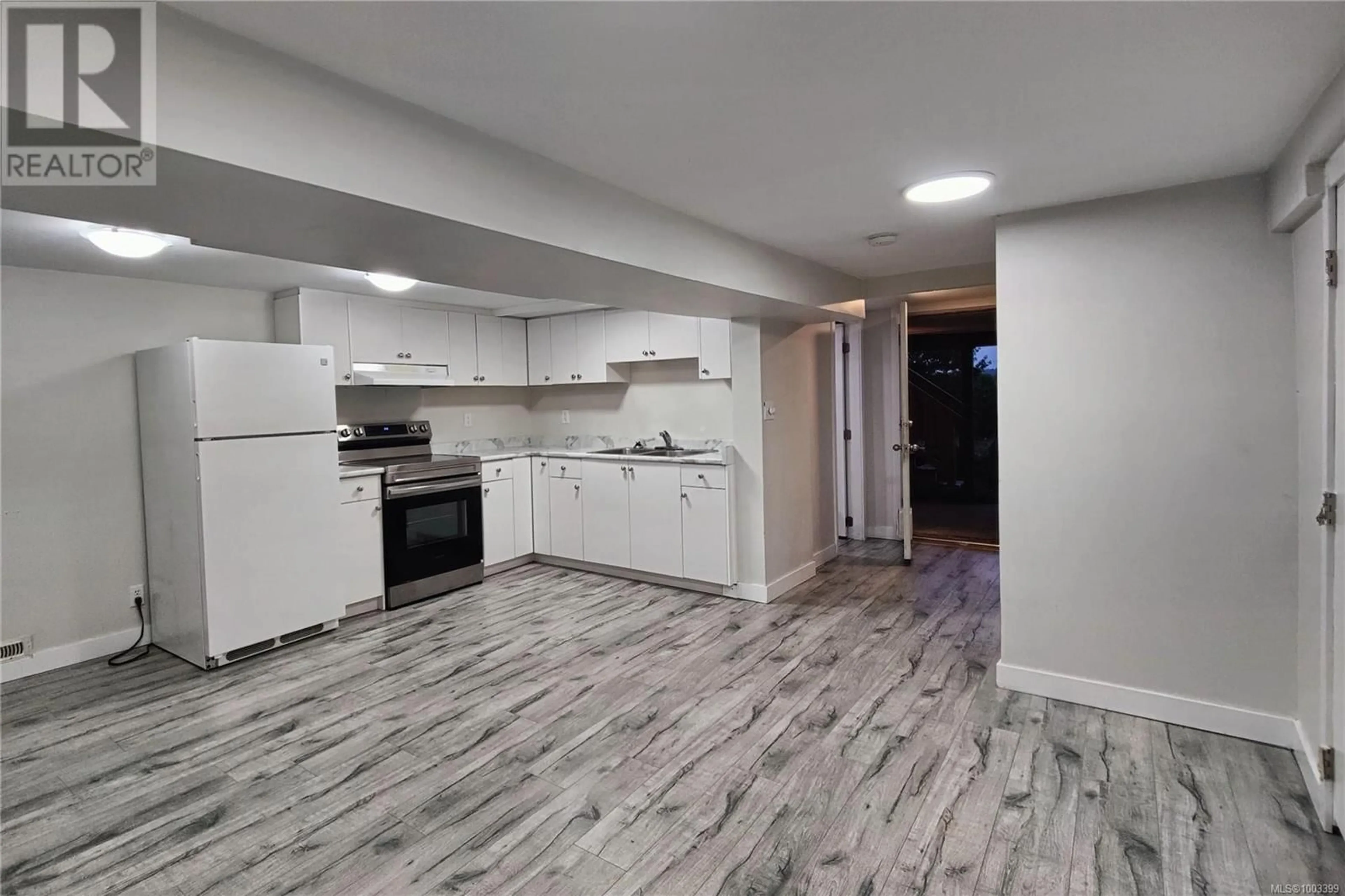 Open concept kitchen, unknown for 18 GILLESPIE STREET SOUTH, Nanaimo British Columbia V9R4Y3