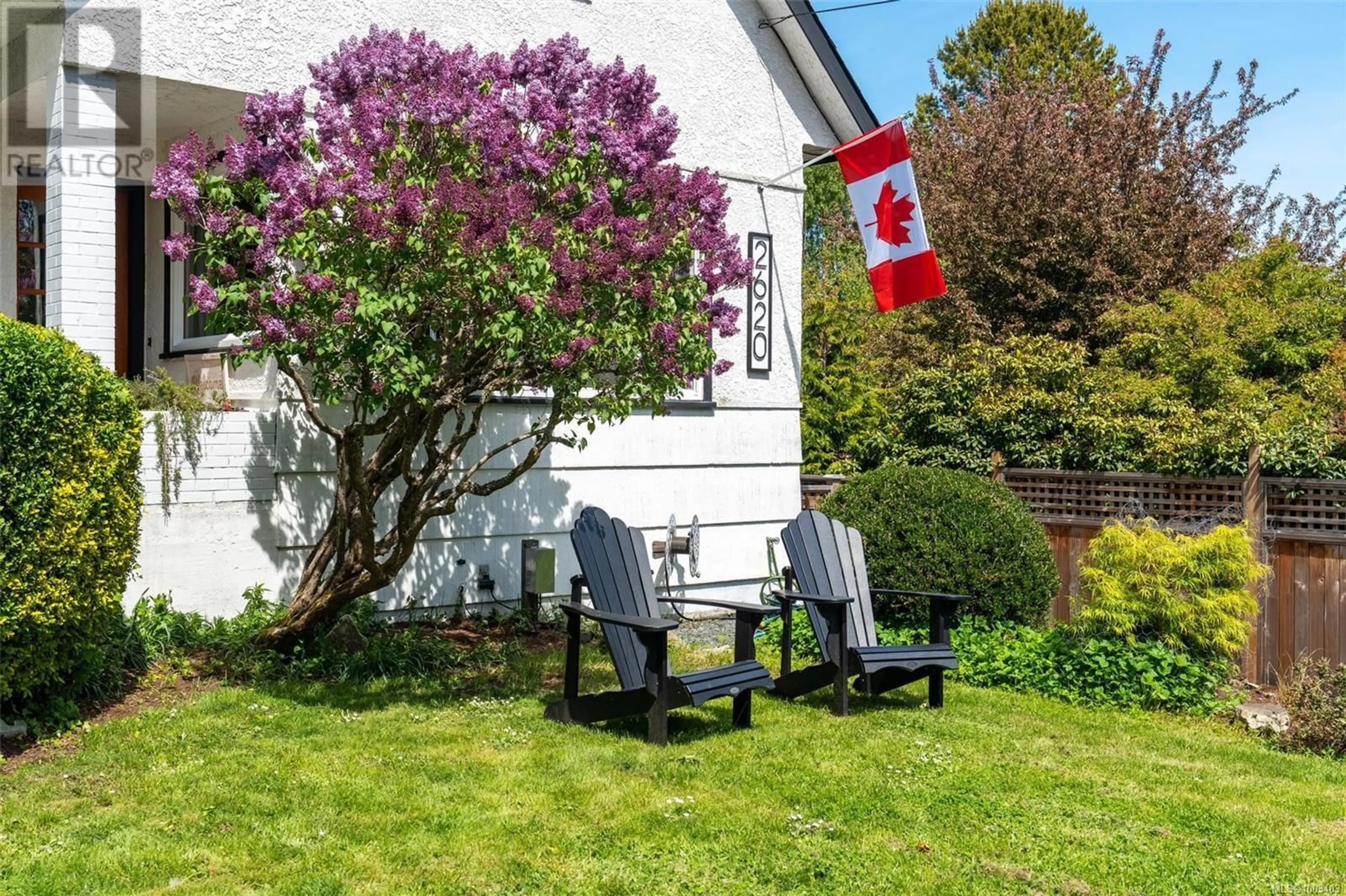 Patio, street for 2620 MARGATE AVENUE, Oak Bay British Columbia V8S3A5