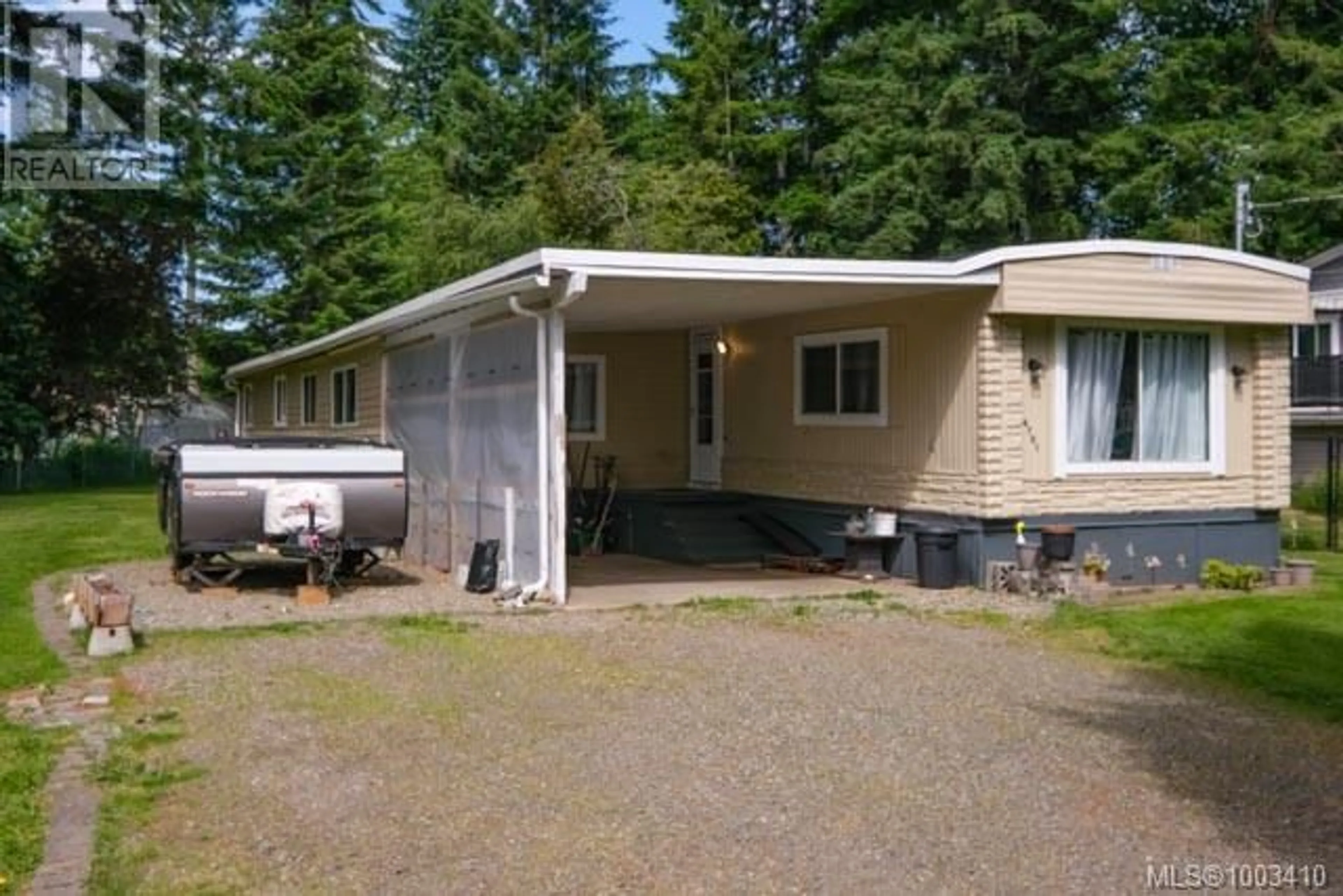 Home with vinyl exterior material, street for 4791 UPLAND DRIVE, Campbell River British Columbia V9H1C1