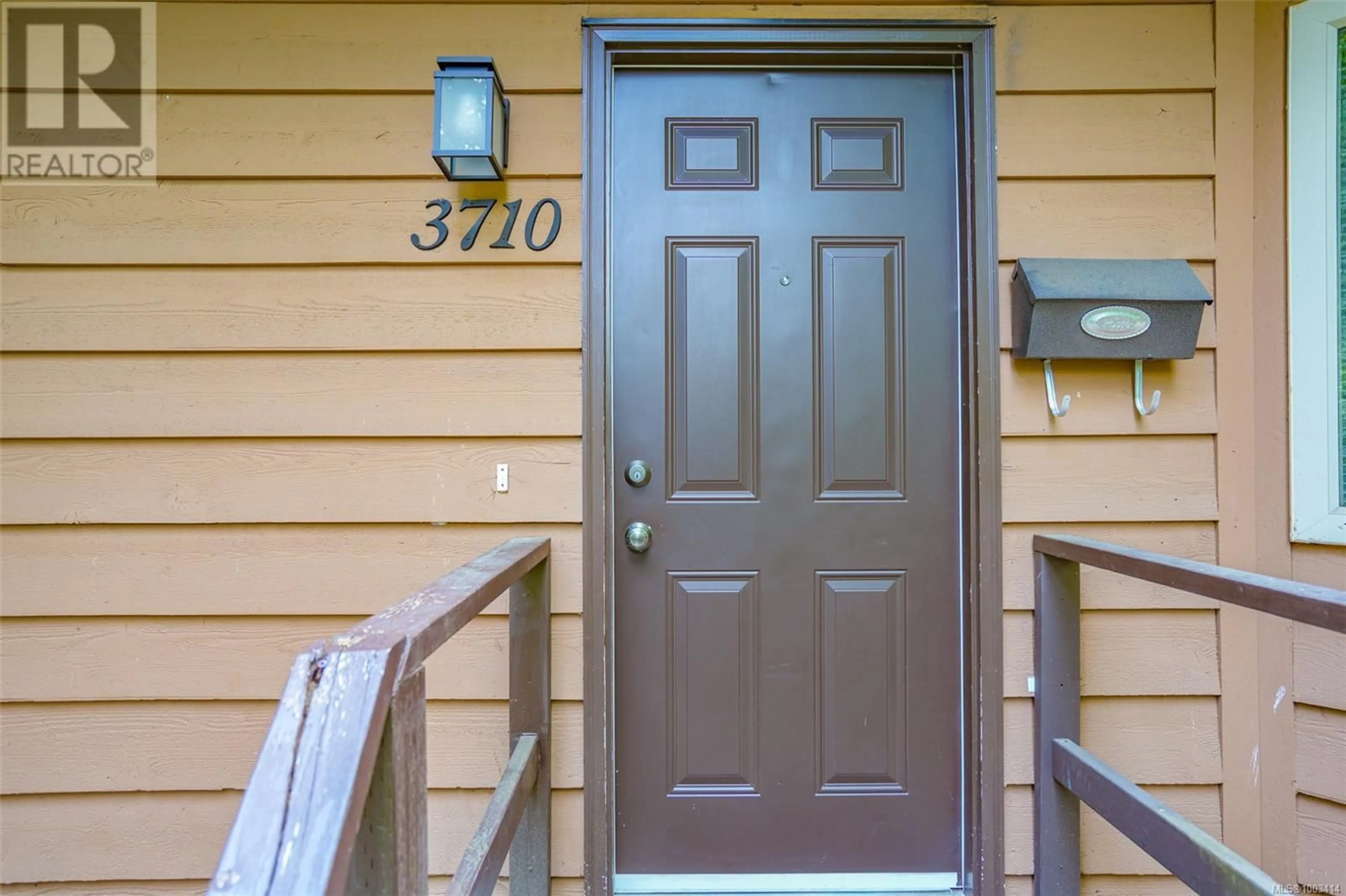 Indoor entryway for 3710 ARGYLE WAY, Port Alberni British Columbia V9Y8A6
