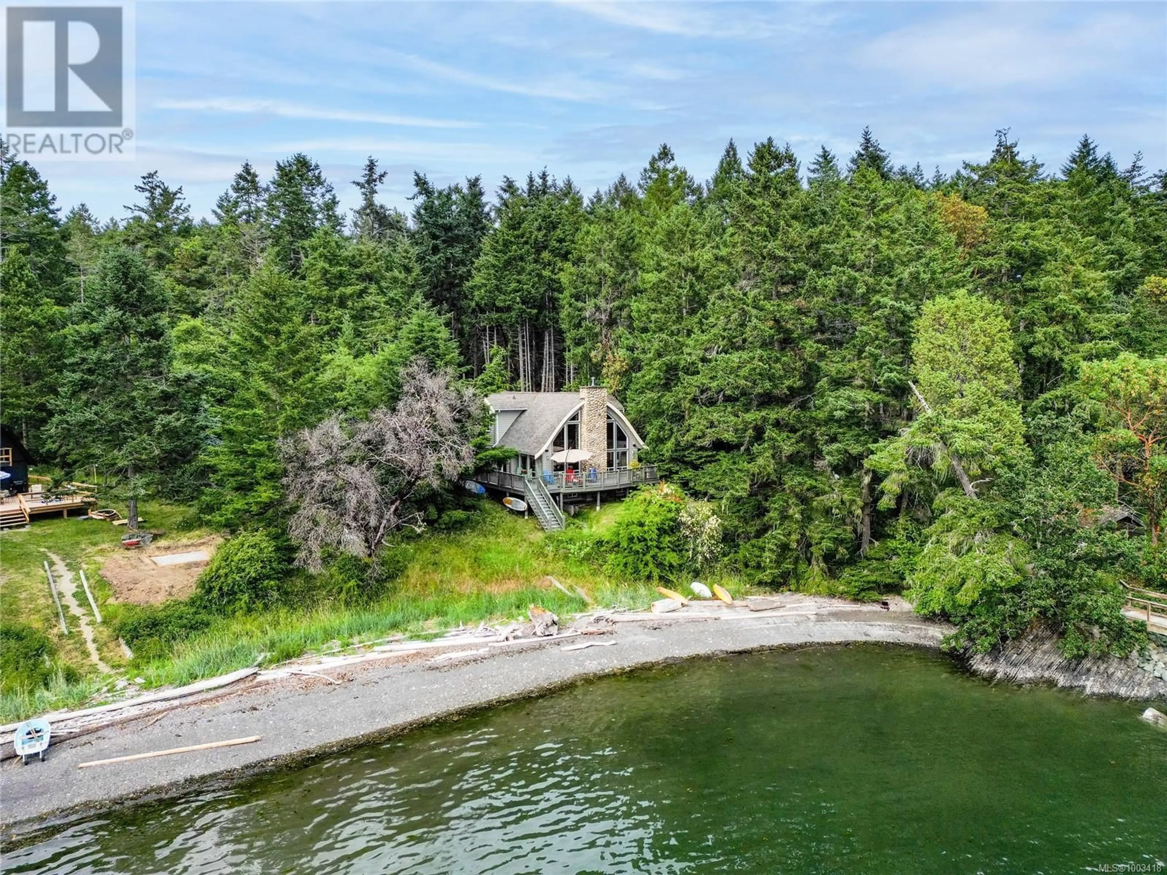 A pic from outside/outdoor area/front of a property/back of a property/a pic from drone, water/lake/river/ocean view for 3 MCKENZIE CRESCENT, Piers Island British Columbia V8L5Y7