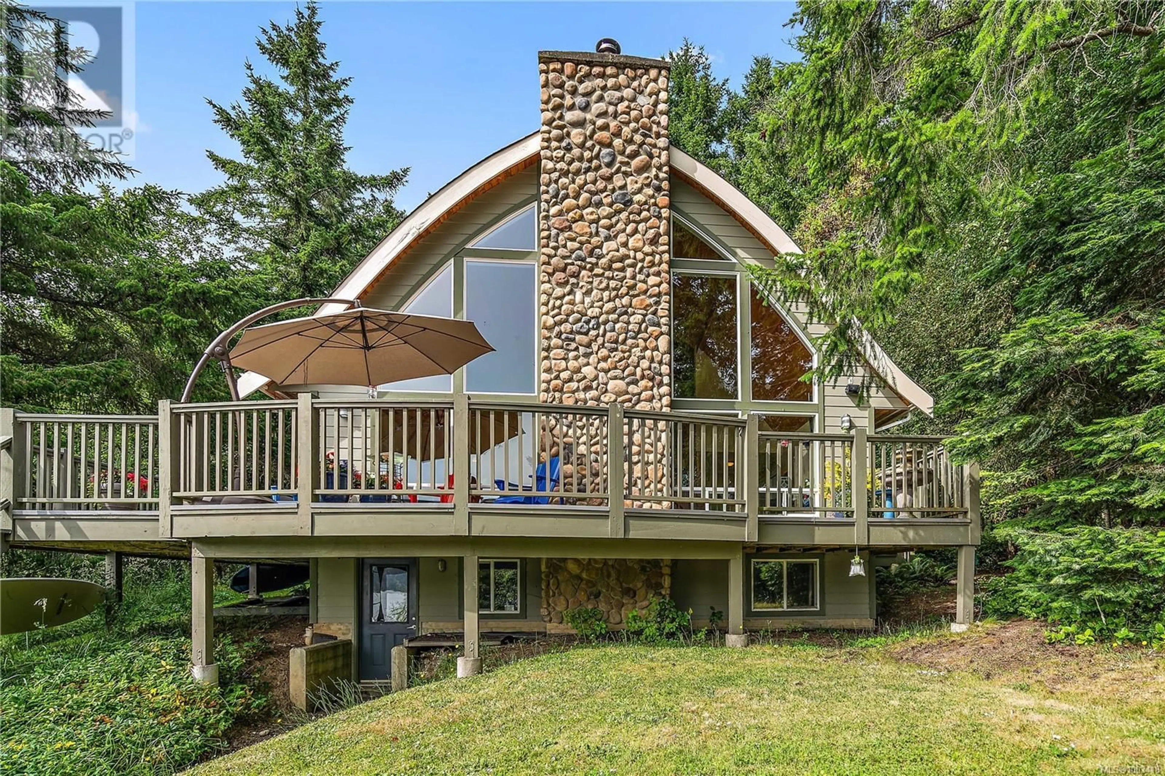 Home with vinyl exterior material, water/lake/river/ocean view for 3 MCKENZIE CRESCENT, Piers Island British Columbia V8L5Y7