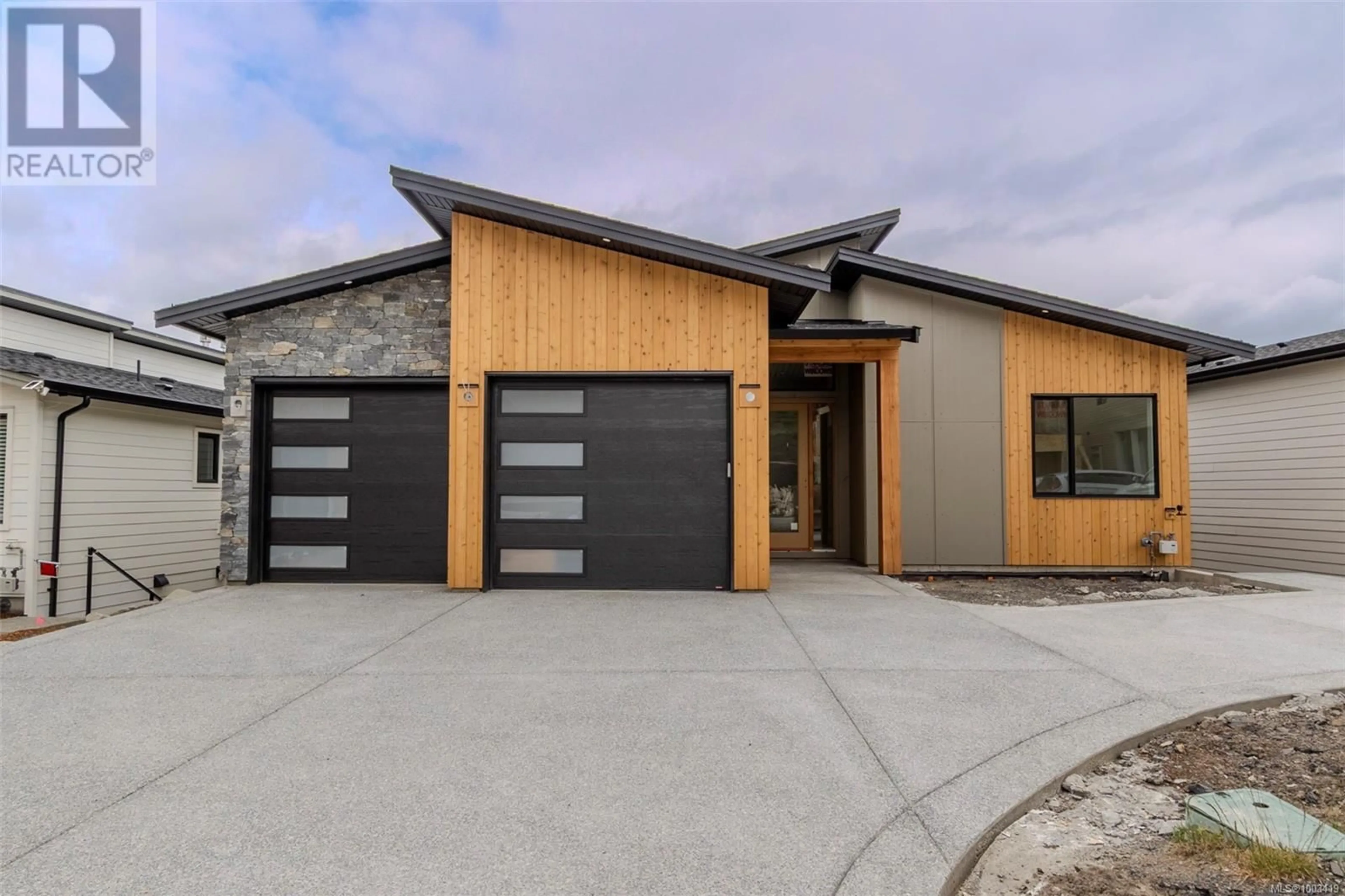Home with brick exterior material, street for 3167 WOODRUSH DRIVE, Duncan British Columbia V9L0H5