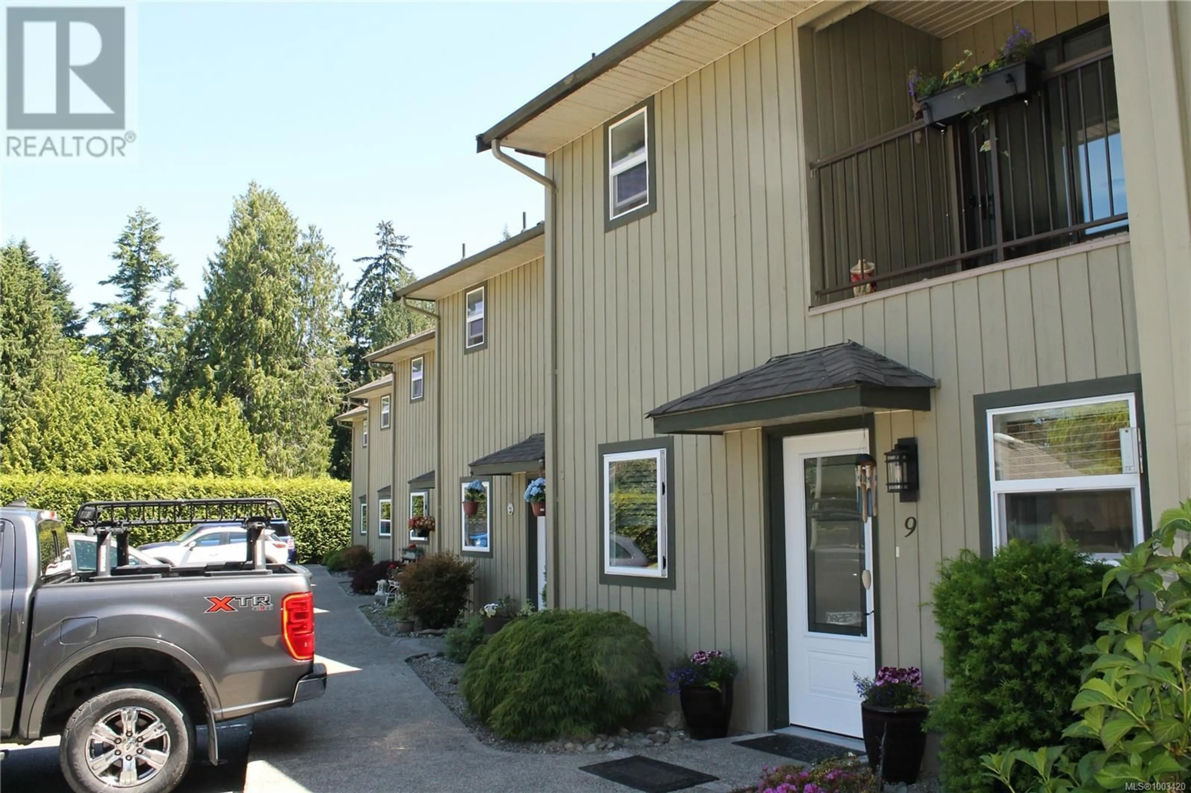 Patio, street for 9 - 3350 ISLAND HIGHWAY WEST, Qualicum Beach British Columbia V9K2S2