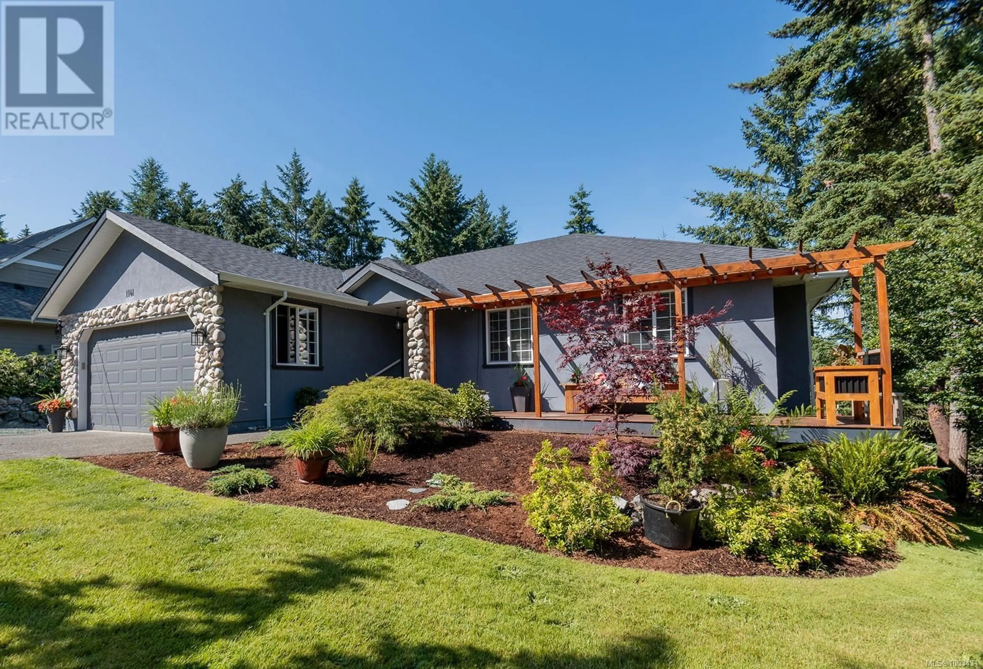 Home with vinyl exterior material, street for 1141 KATHLEEN DRIVE, Duncan British Columbia V9L5S4