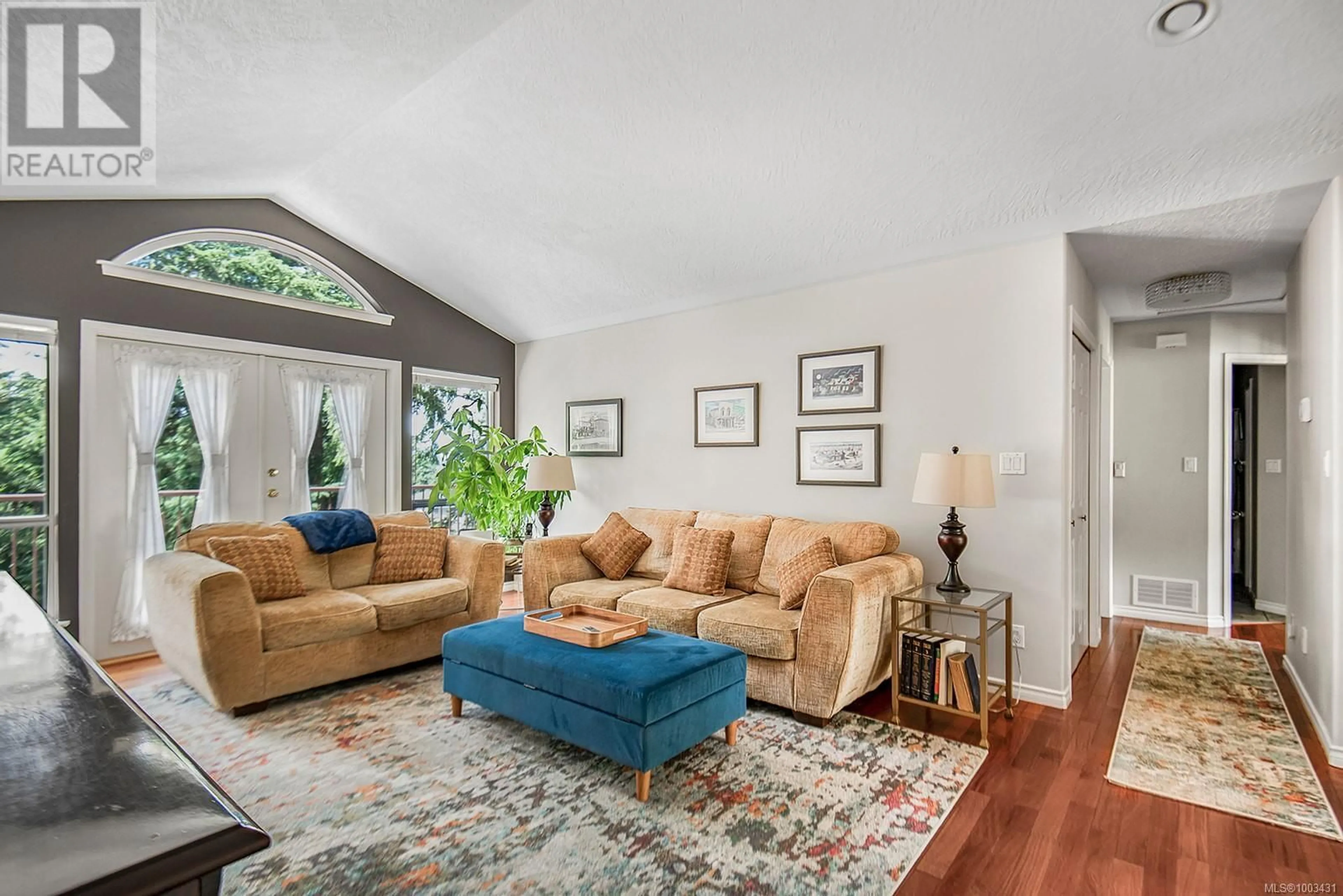 Living room with furniture, unknown for 1141 KATHLEEN DRIVE, Duncan British Columbia V9L5S4