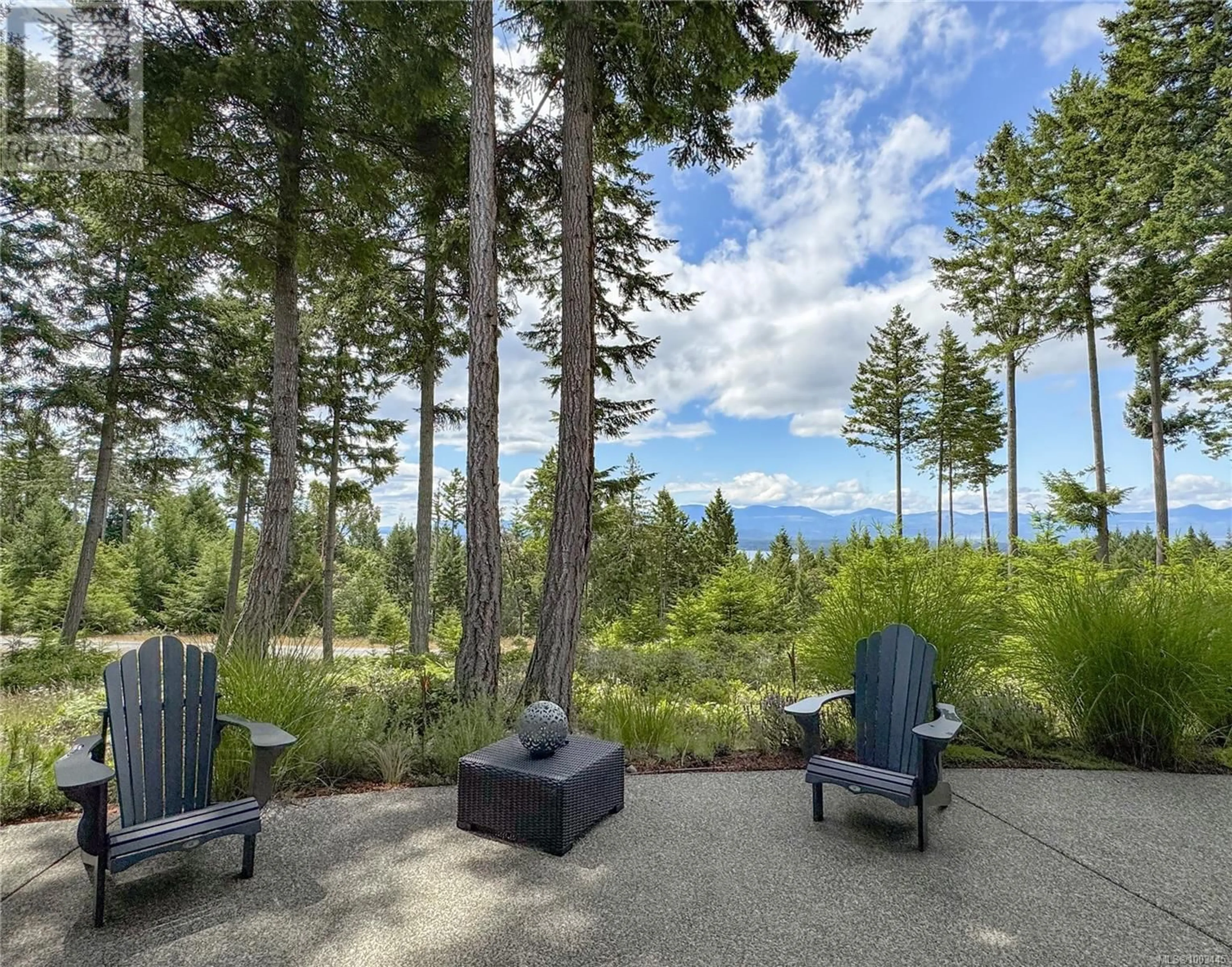 Patio, forest/trees view for 1965 SEYMOUR ROAD, Gabriola Island British Columbia V0R1X6
