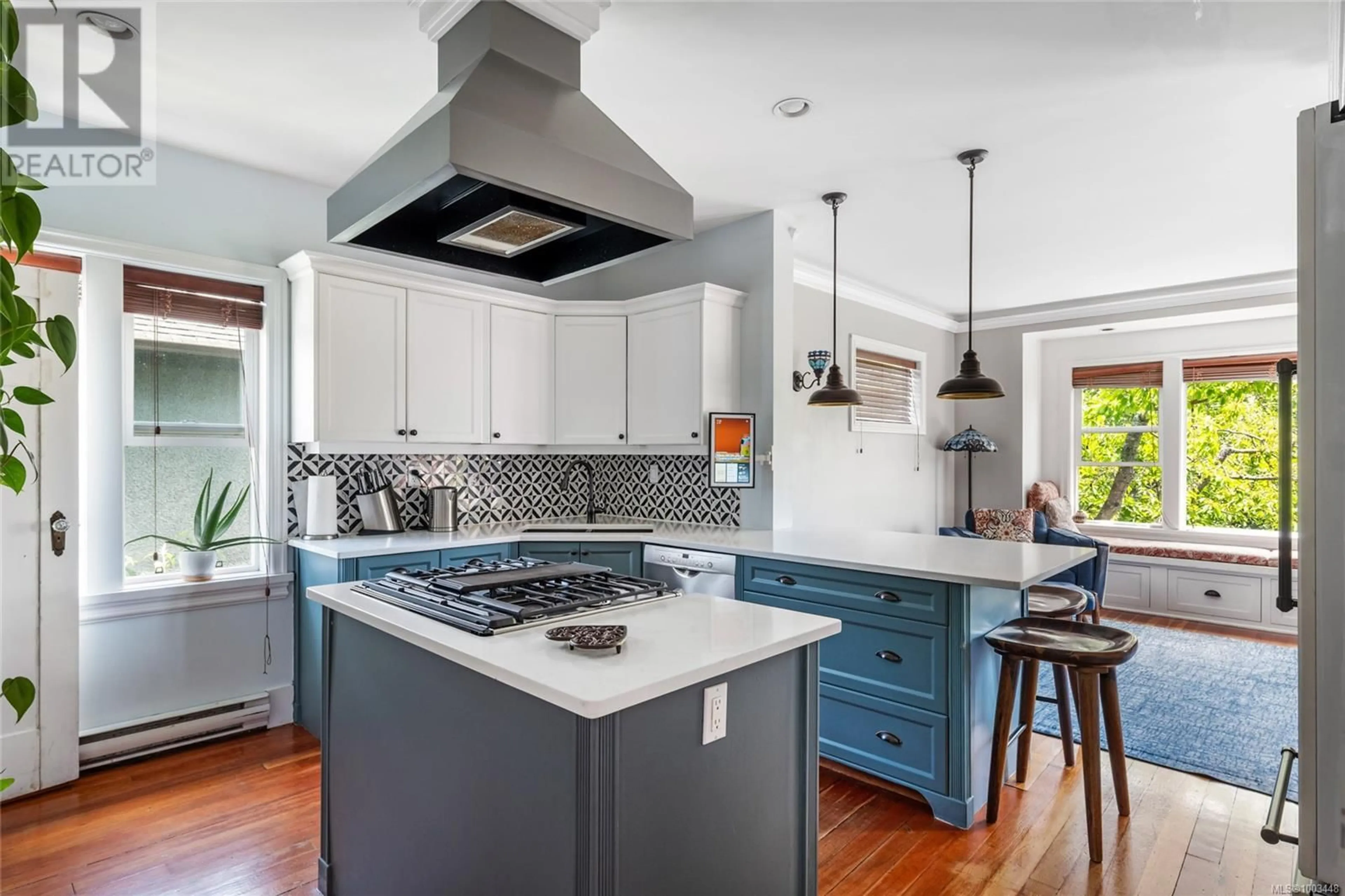Contemporary kitchen, unknown for 2161 FAIR STREET, Oak Bay British Columbia V8R2G9