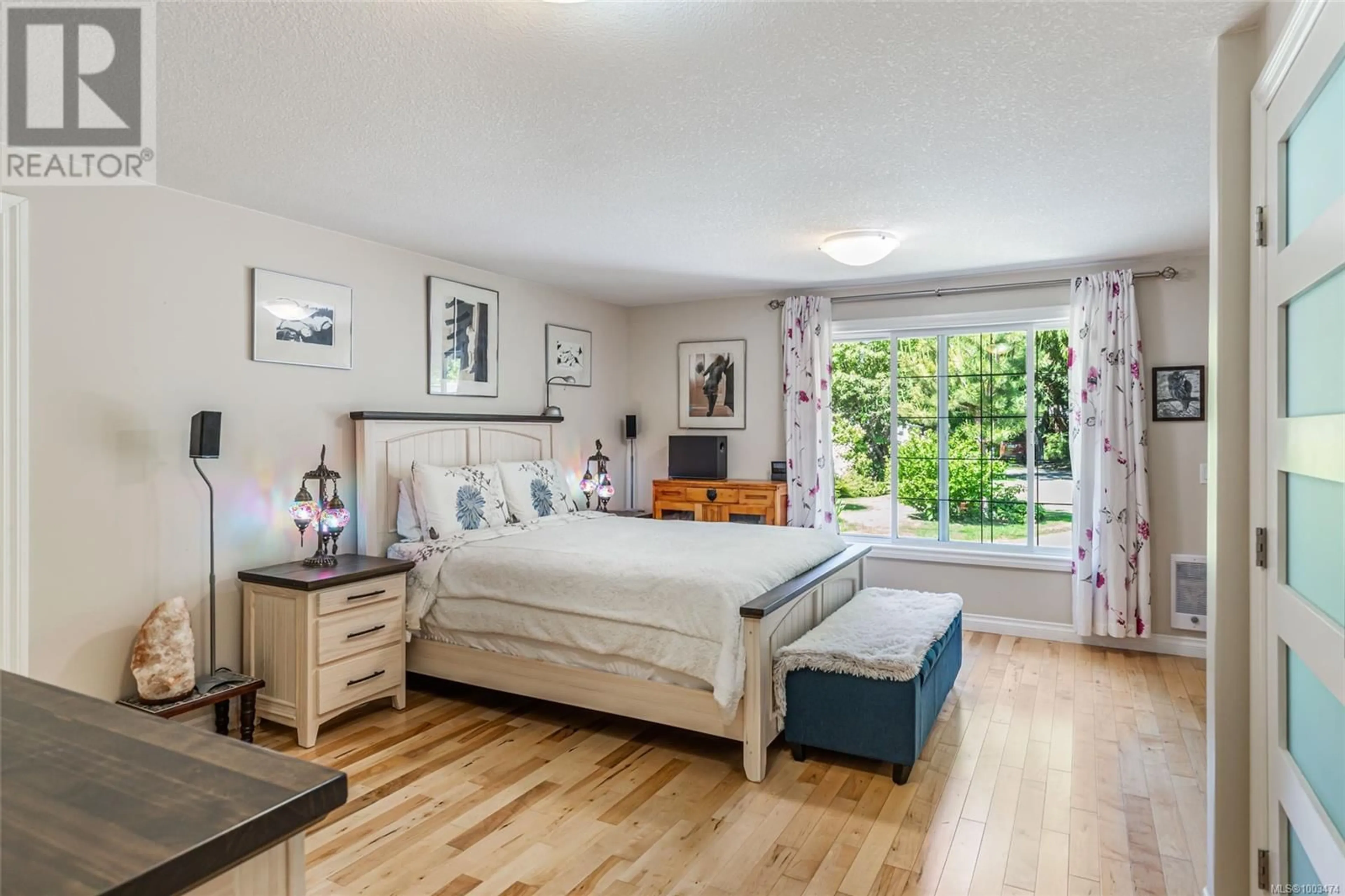Bedroom with bed, wood/laminate floor for 859 DREW ROAD, Parksville British Columbia V9P1X2