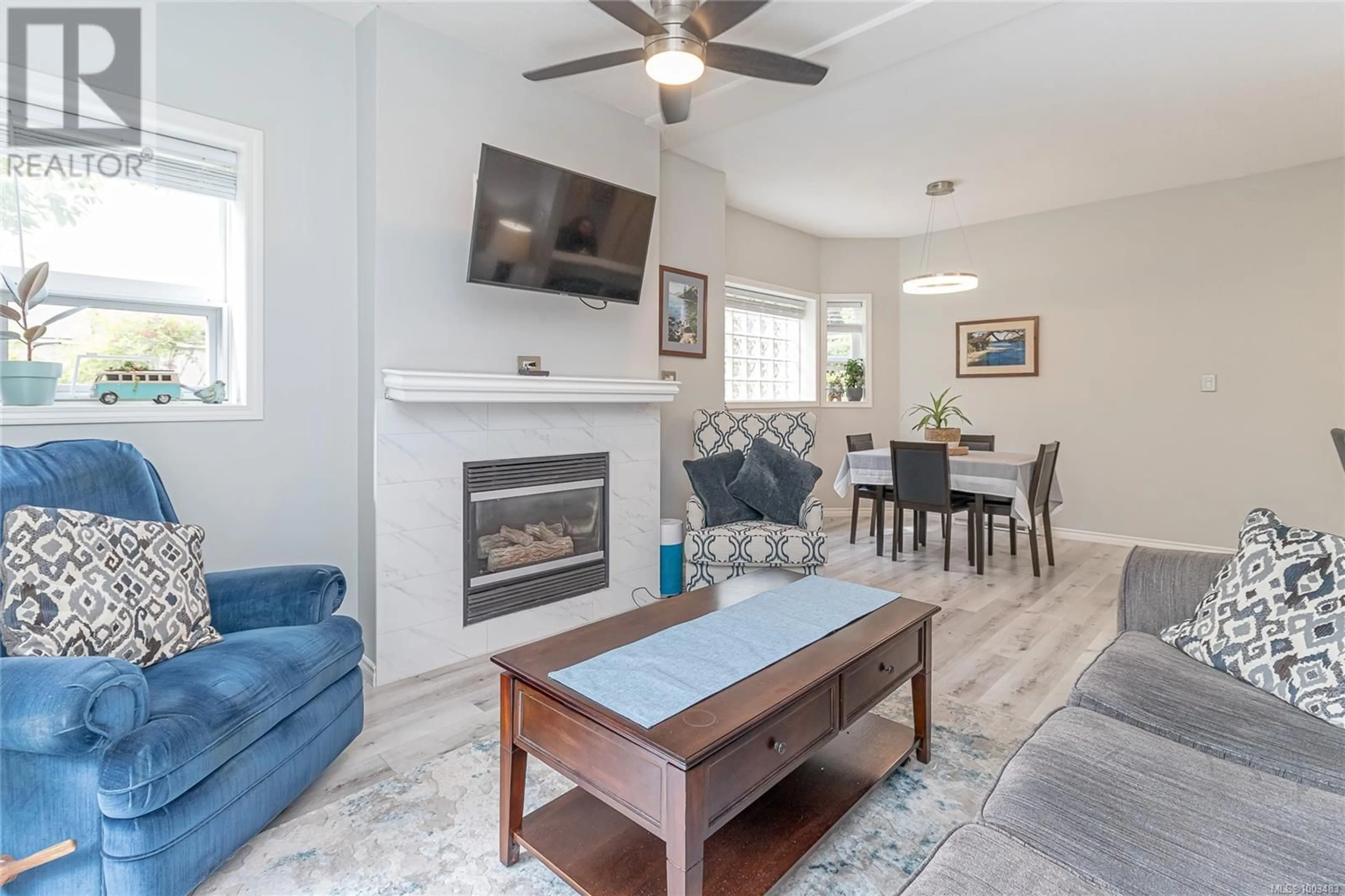 Living room with furniture, unknown for 105B - 3000 OAK STREET, Chemainus British Columbia V0R1K1