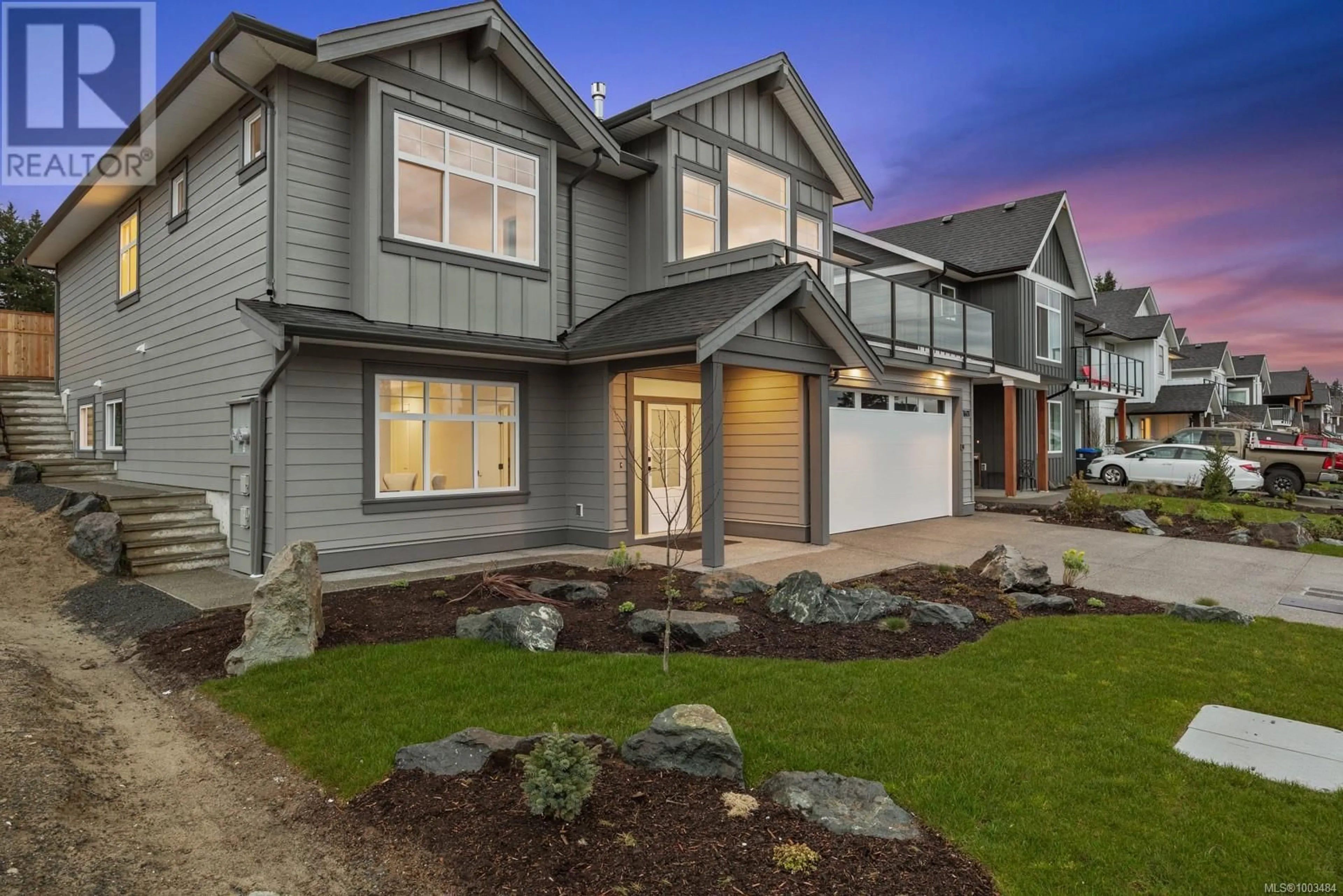 Home with vinyl exterior material, street for 1601 CROWN ISLE BOULEVARD, Courtenay British Columbia V9N9X5