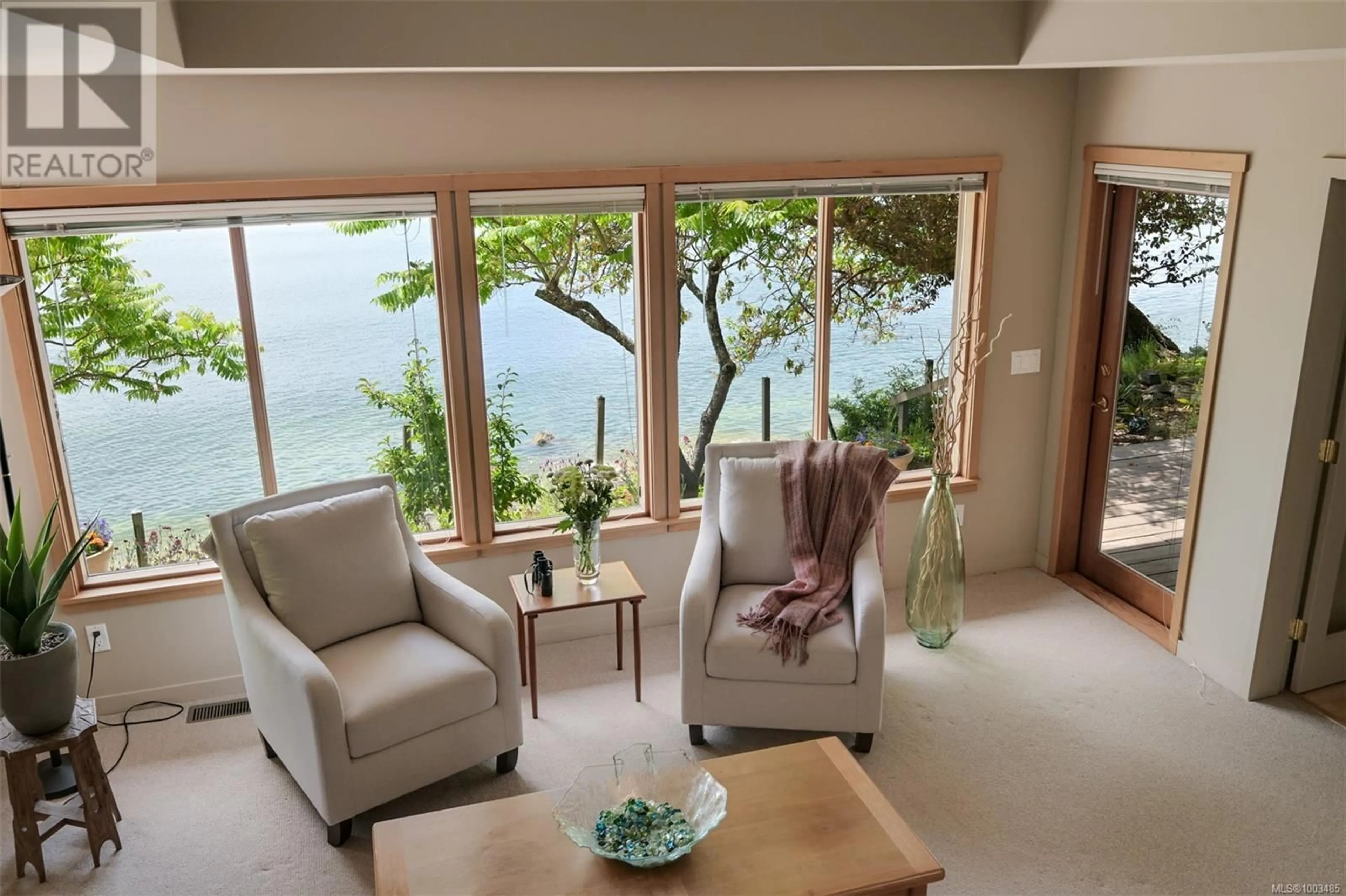 Living room with furniture, unknown for 114 ARBUTUS ROAD, Salt Spring British Columbia V8K1A3