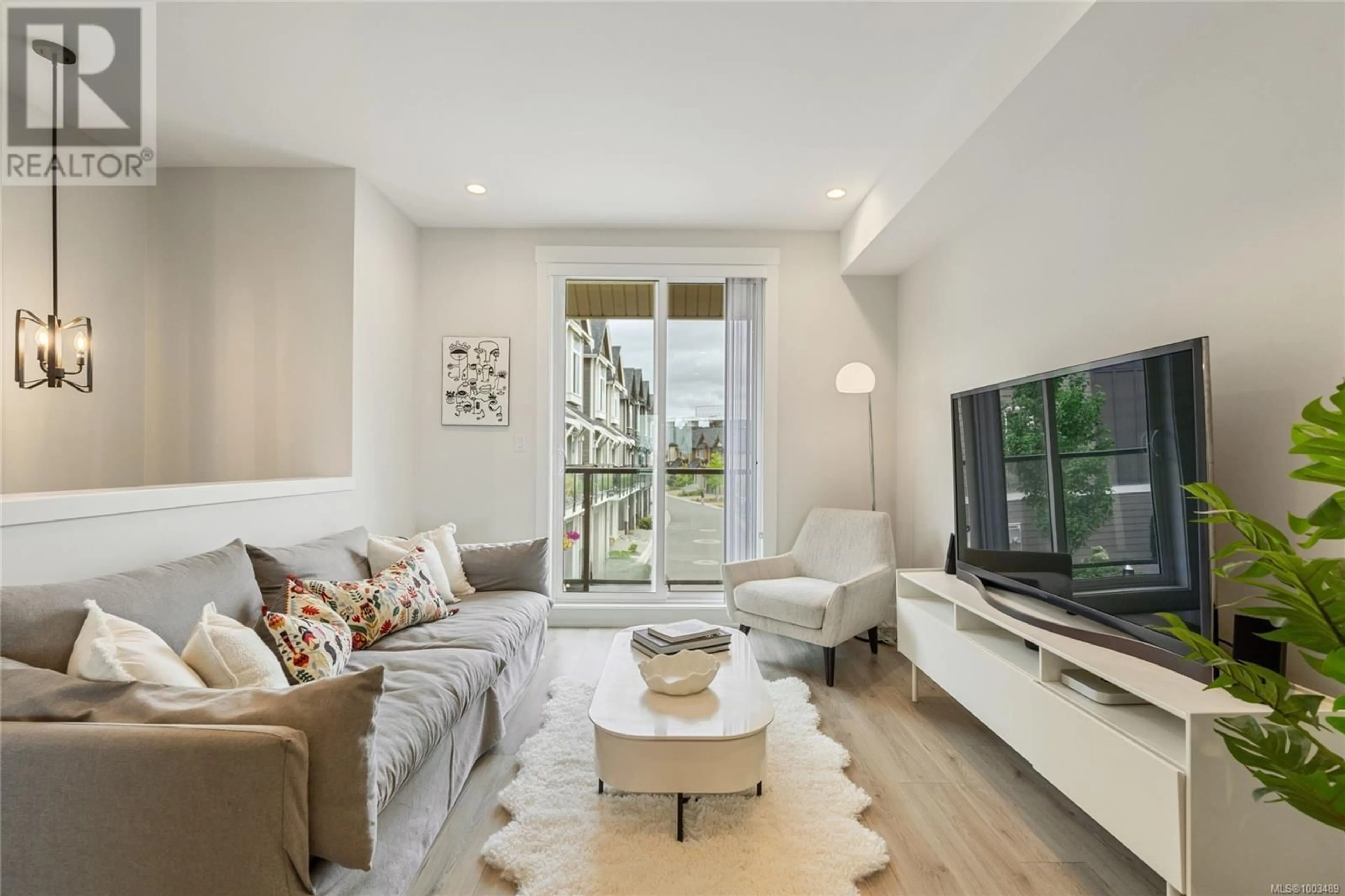 Living room with furniture, unknown for 1161 MOONSTONE LOOP, Langford British Columbia V9B0Y6