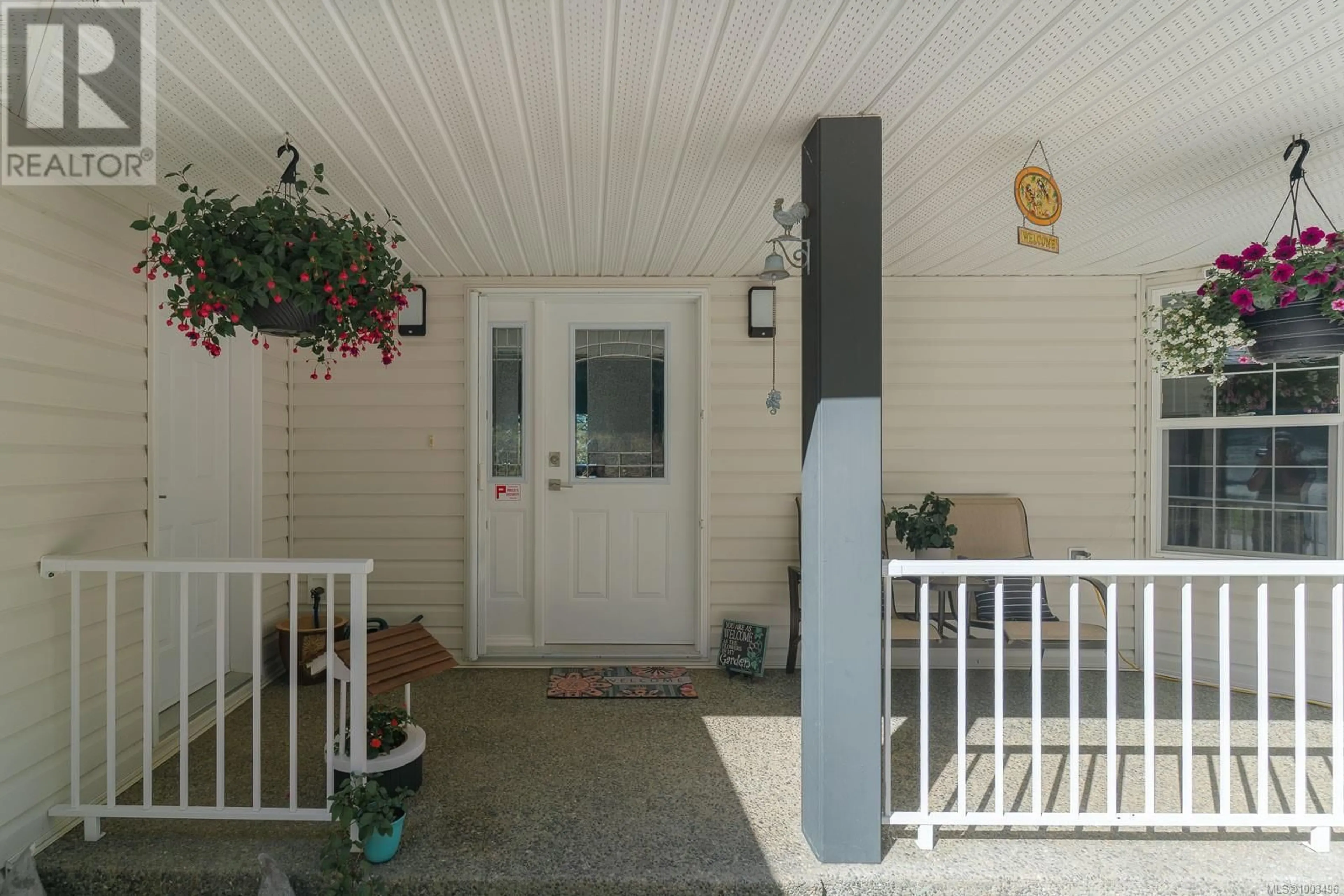 Indoor entryway for 7600 GRANVILLE ROAD, Port Alberni British Columbia V9Y8M4