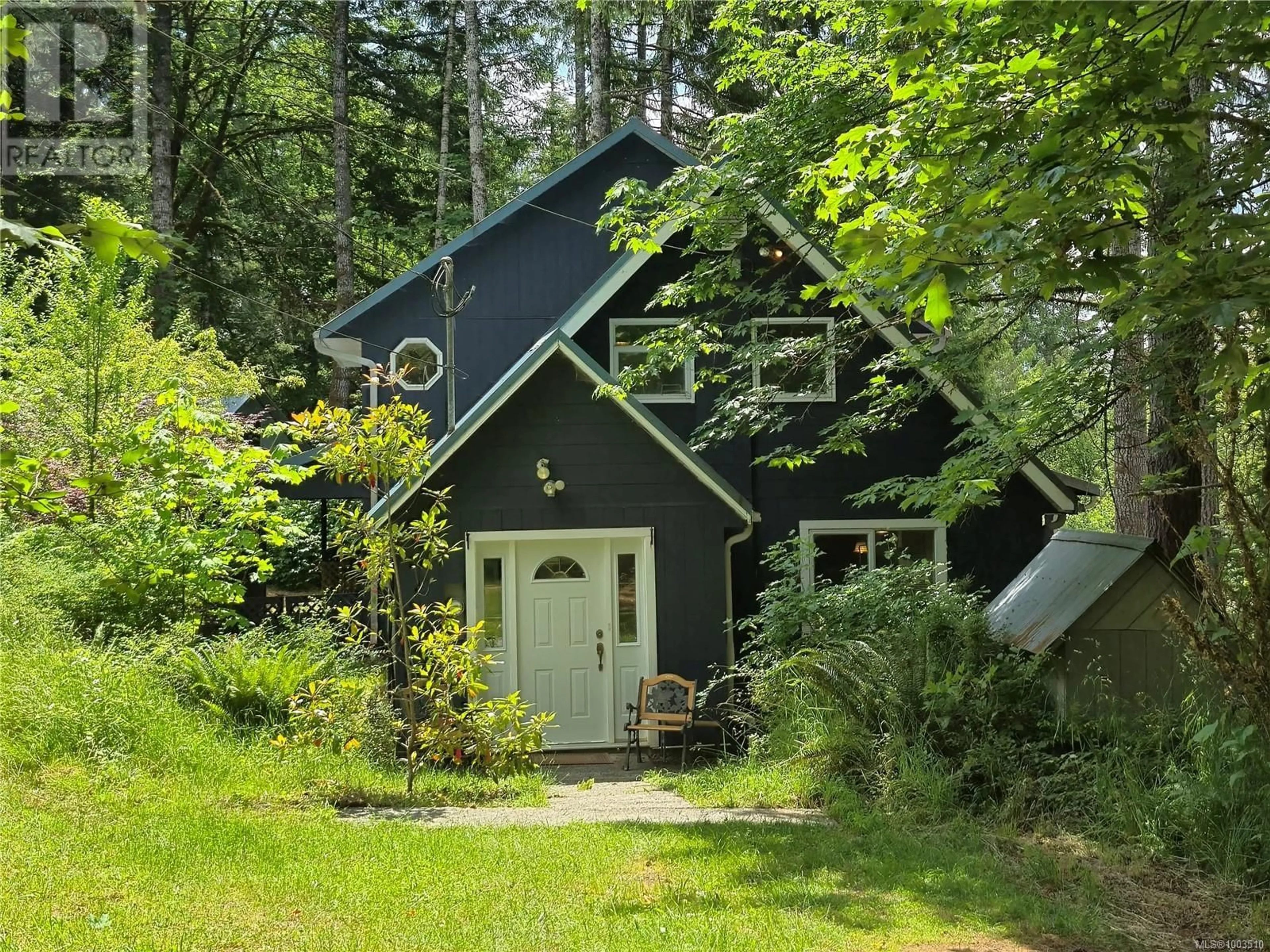 Home with vinyl exterior material, unknown for 303 HOLLY AVENUE, Nanaimo British Columbia V9S3M3