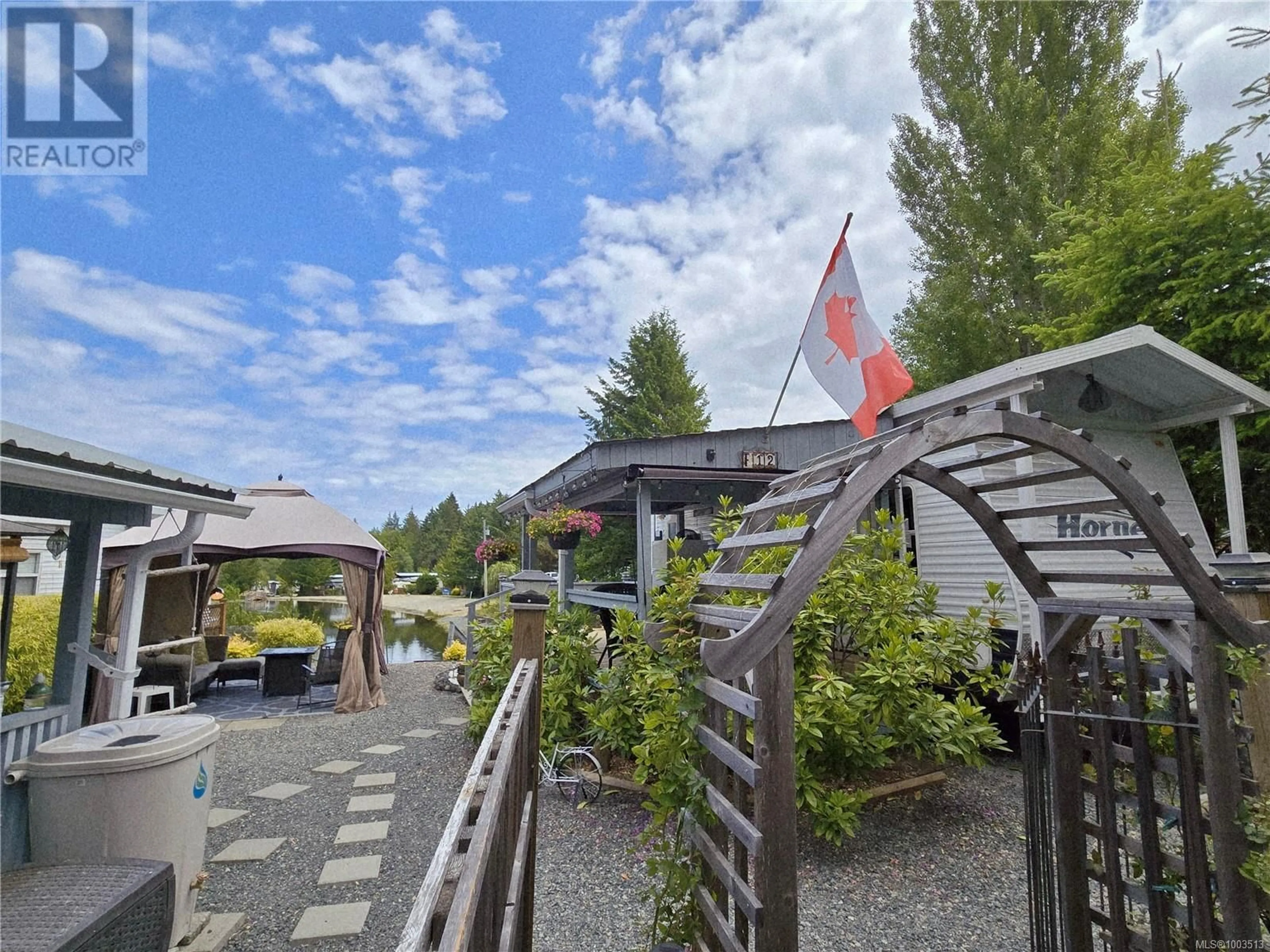 Patio, mountain view for F12 - 2650 TURNBULL ROAD, Qualicum Beach British Columbia V9K1Z8