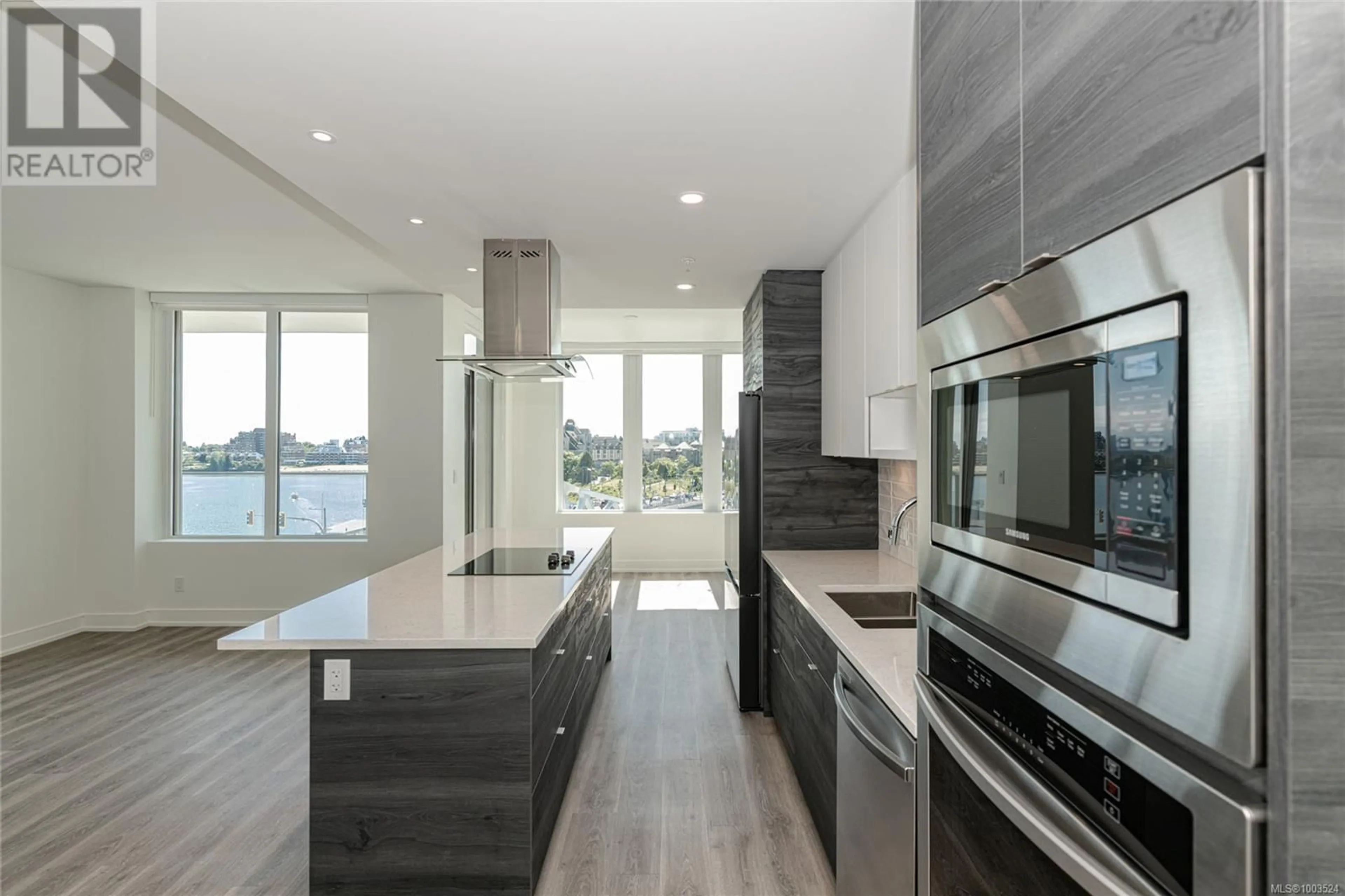 Contemporary kitchen, unknown for 822 - 1628 STORE STREET, Victoria British Columbia V8W0H1