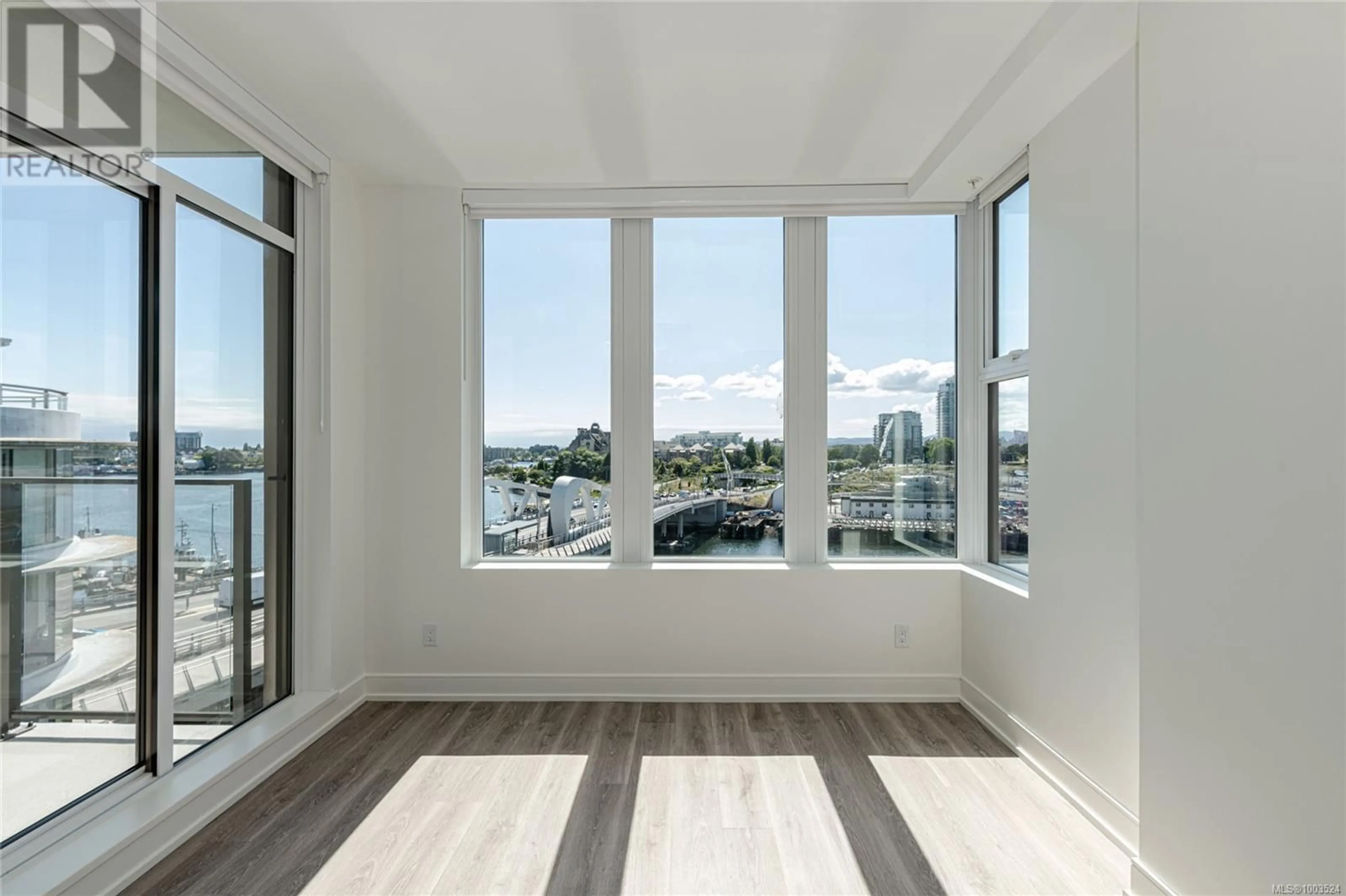 A pic of a room for 822 - 1628 STORE STREET, Victoria British Columbia V8W0H1
