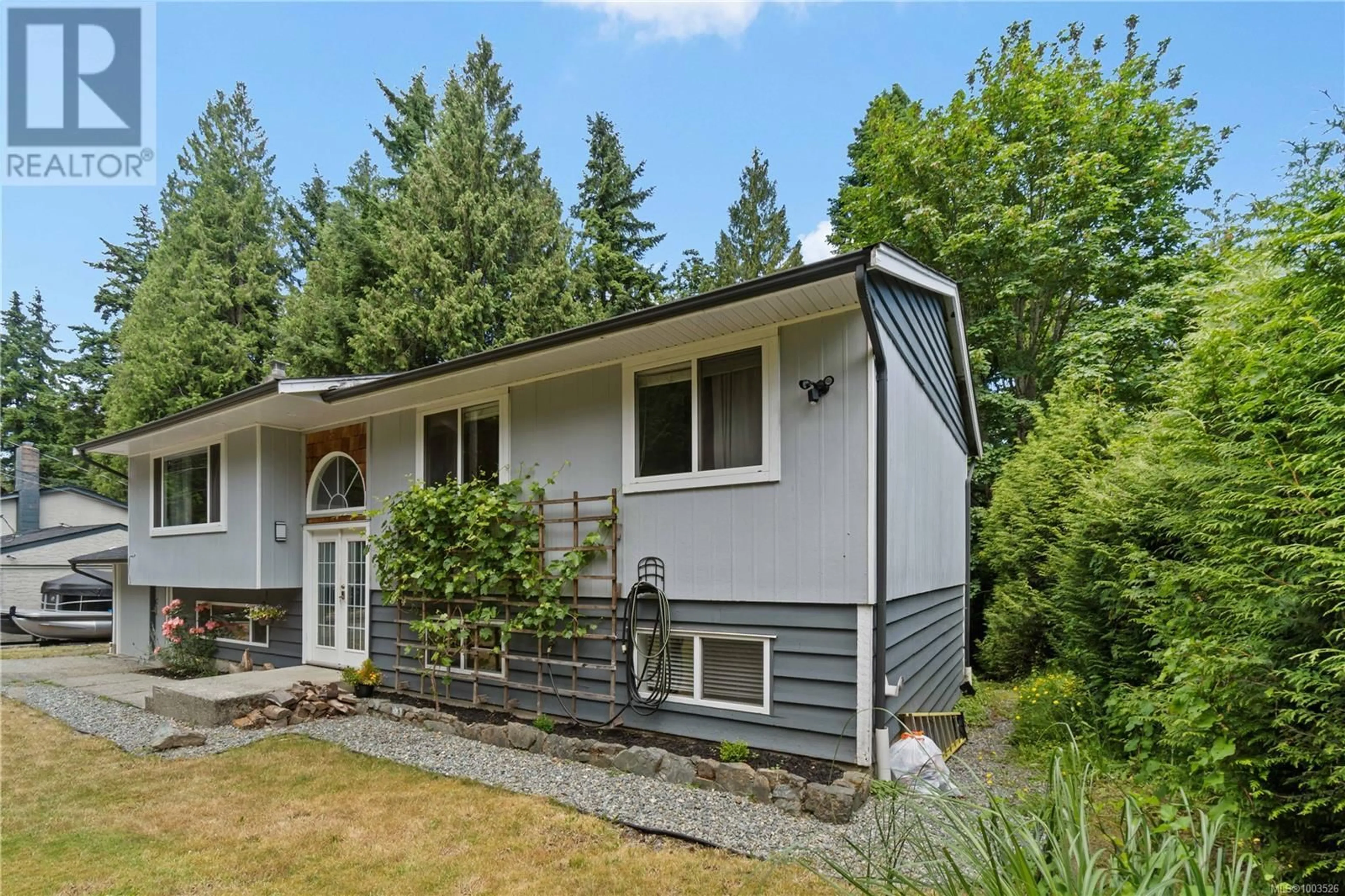 Home with vinyl exterior material, unknown for 2694 BEAVER CREEK CRESCENT, Nanaimo British Columbia V9T3K4