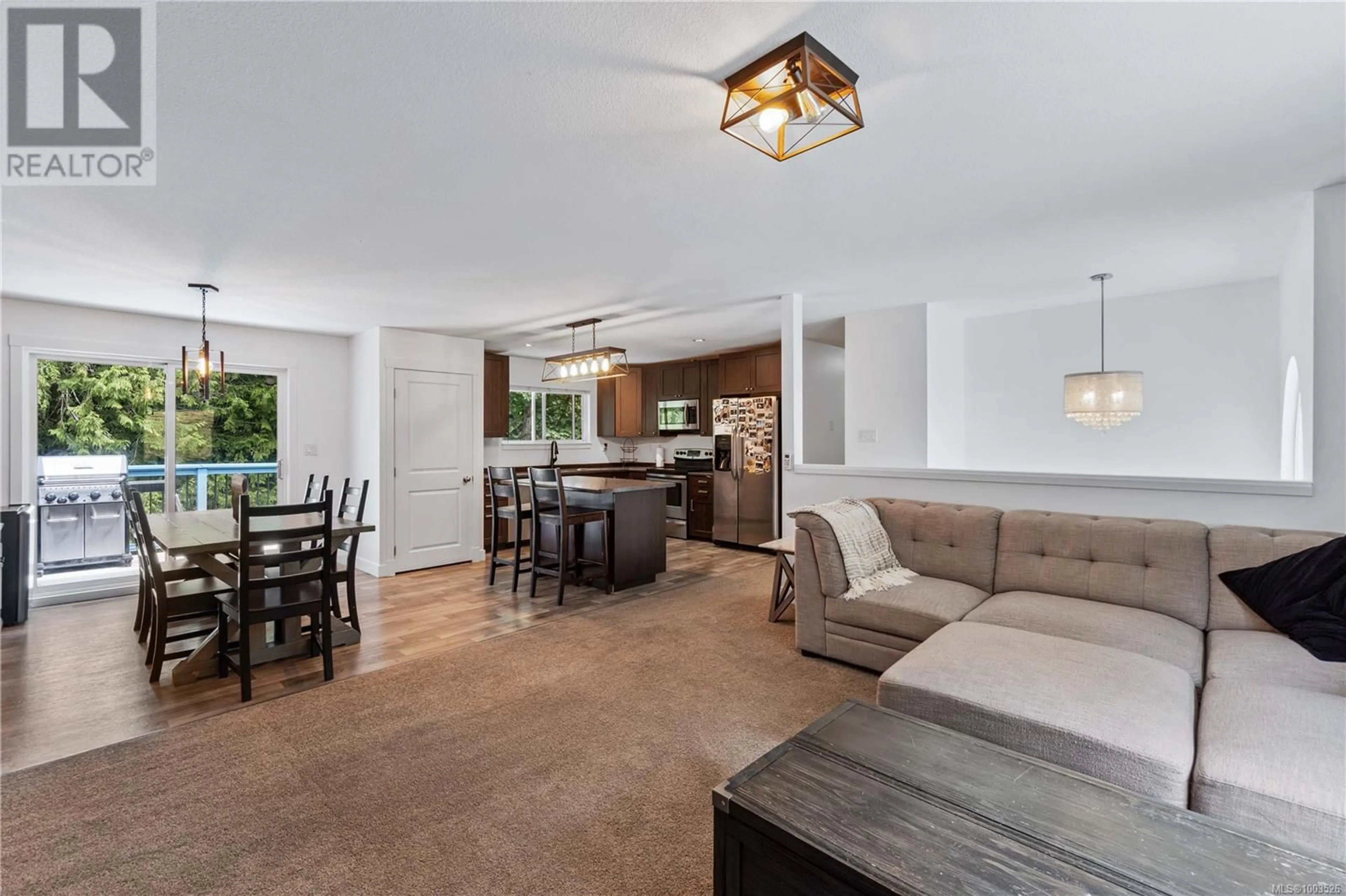 Living room with furniture, unknown for 2694 BEAVER CREEK CRESCENT, Nanaimo British Columbia V9T3K4